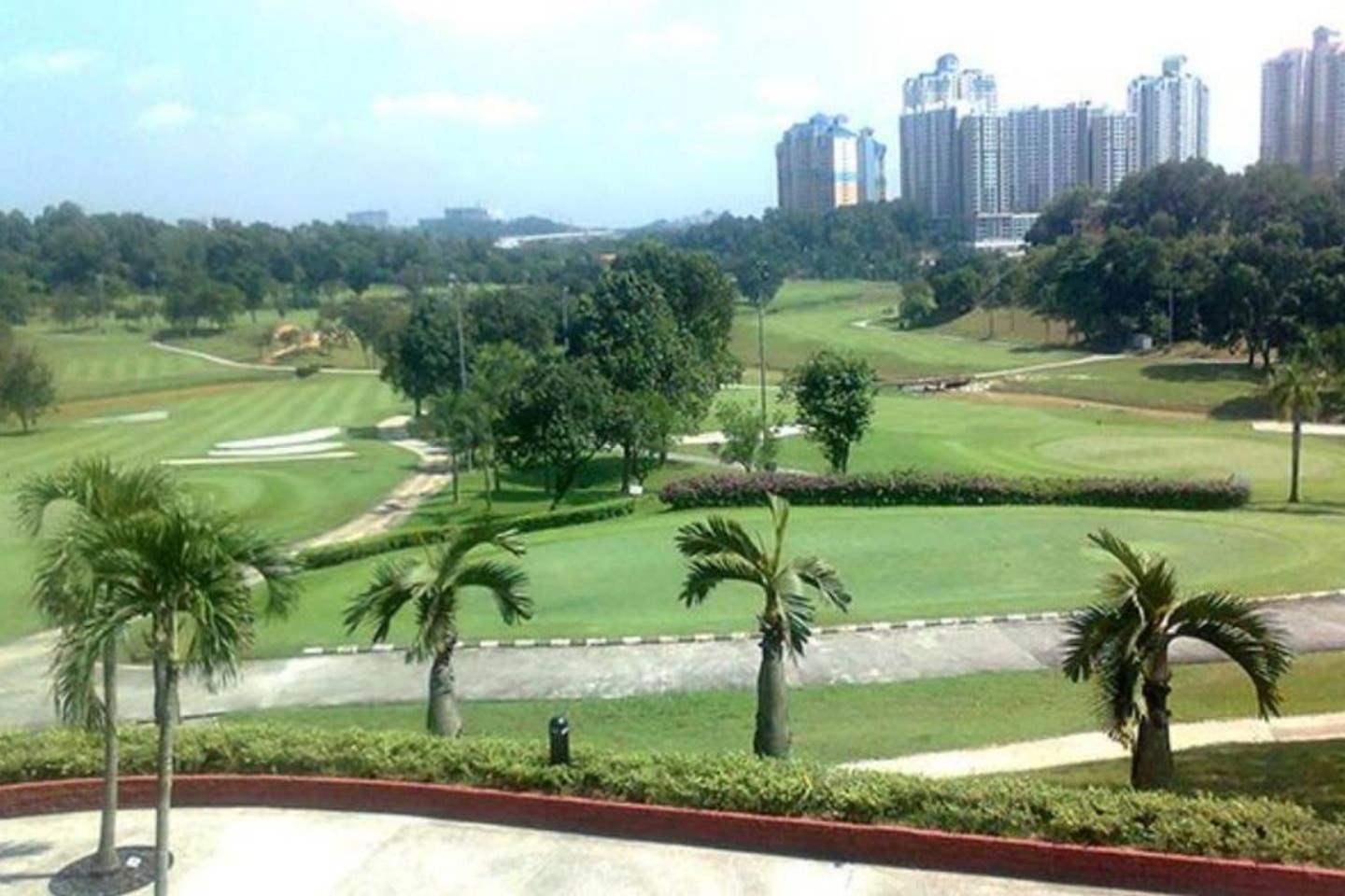 RESORT HOME WITH GOLF AND KLCC CITY VIEW NEAR TO BUKIT JALIL STADIUM & AXIATA ARENA