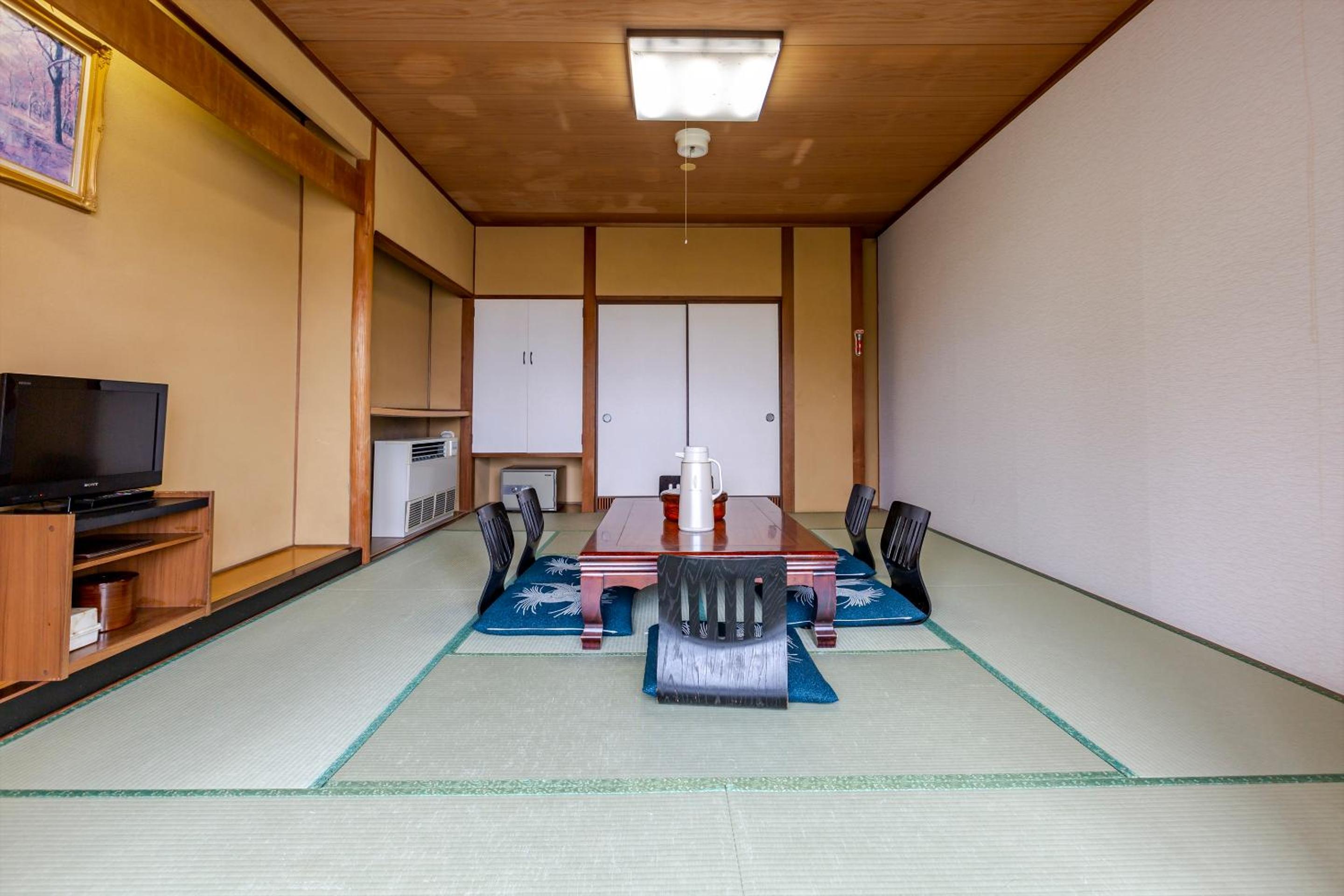 Tsuruga Tunnel Onsen Kitaguni Grand Hotel view 3
