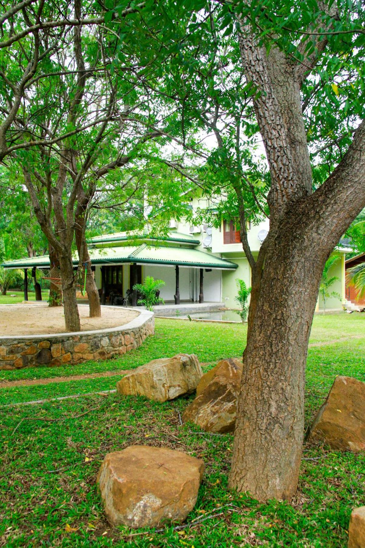 Yala Way Hide Resort