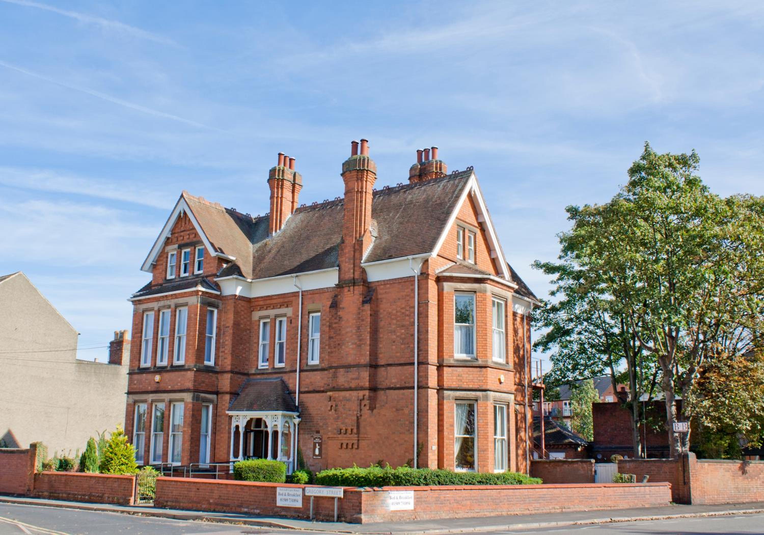 Loughborough Vacations - Holywell House - Property Image 1