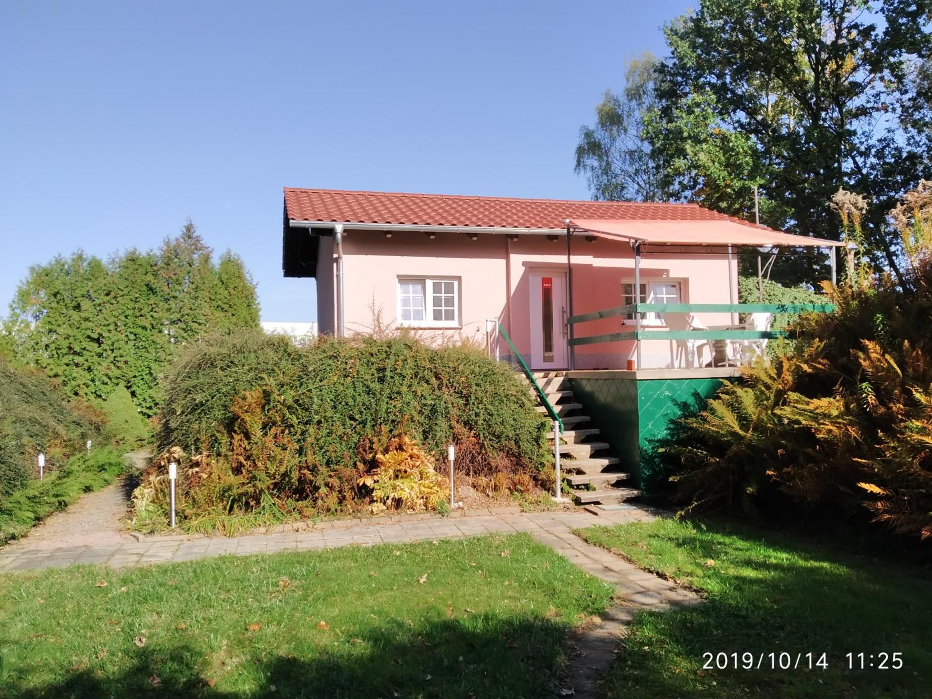 Kleines Gartenhaus am Mahler view 2