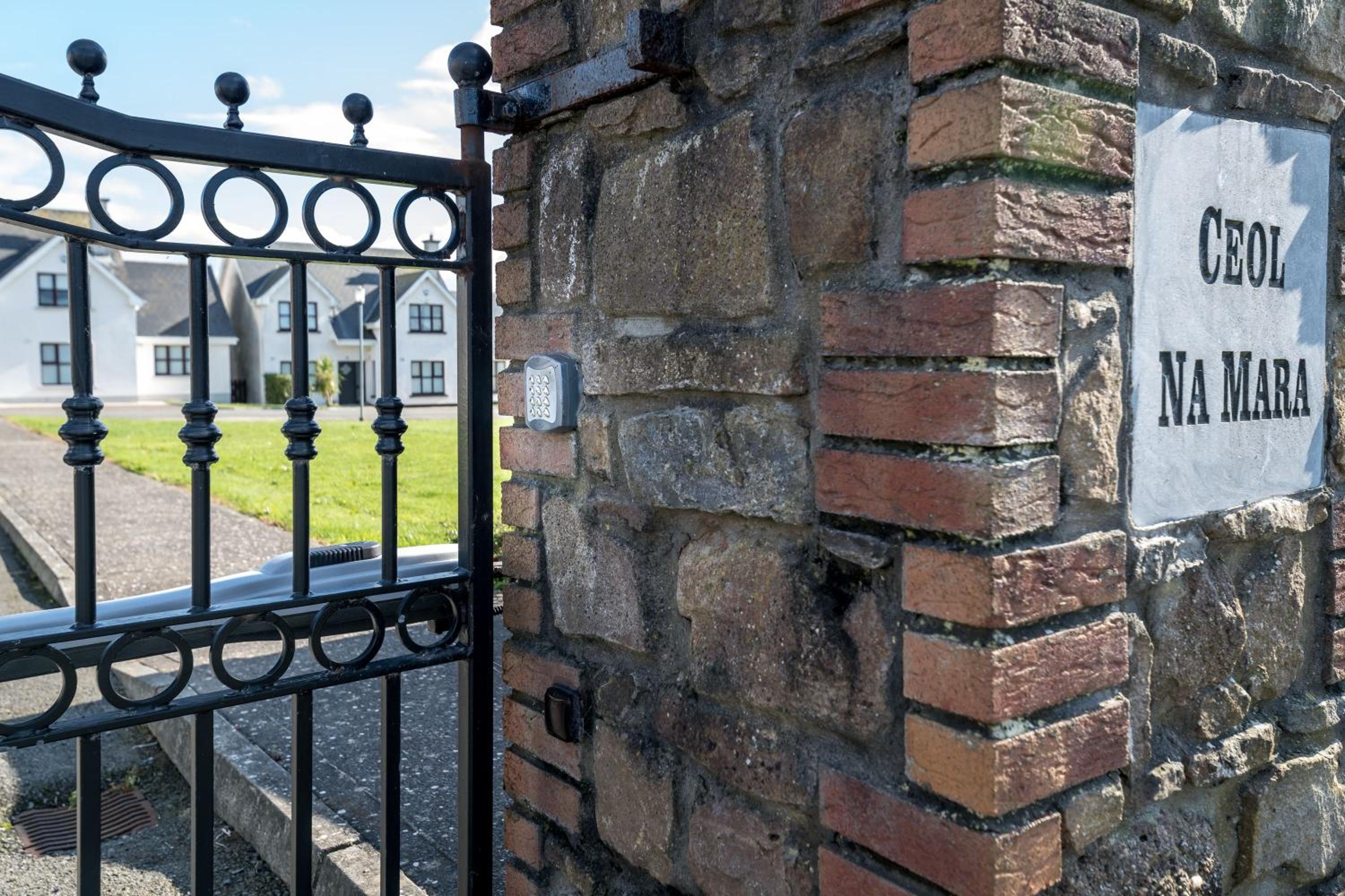 Ceol Na Mara, Fethard on Sea, Wexford - 5 Bedrooms - Sleeps 9