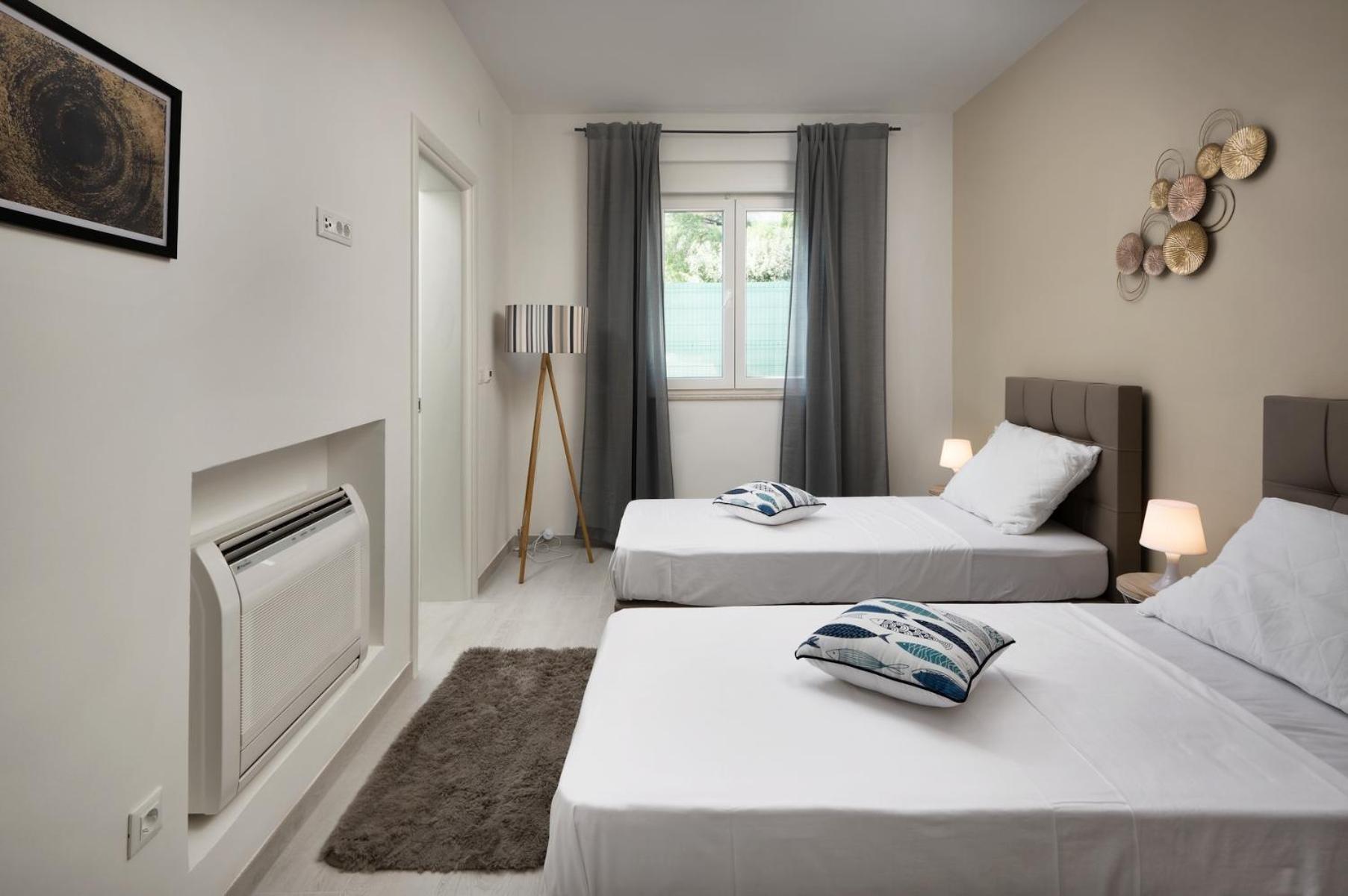 Luxury villa Medulin II with heated pool and sea view near the beach