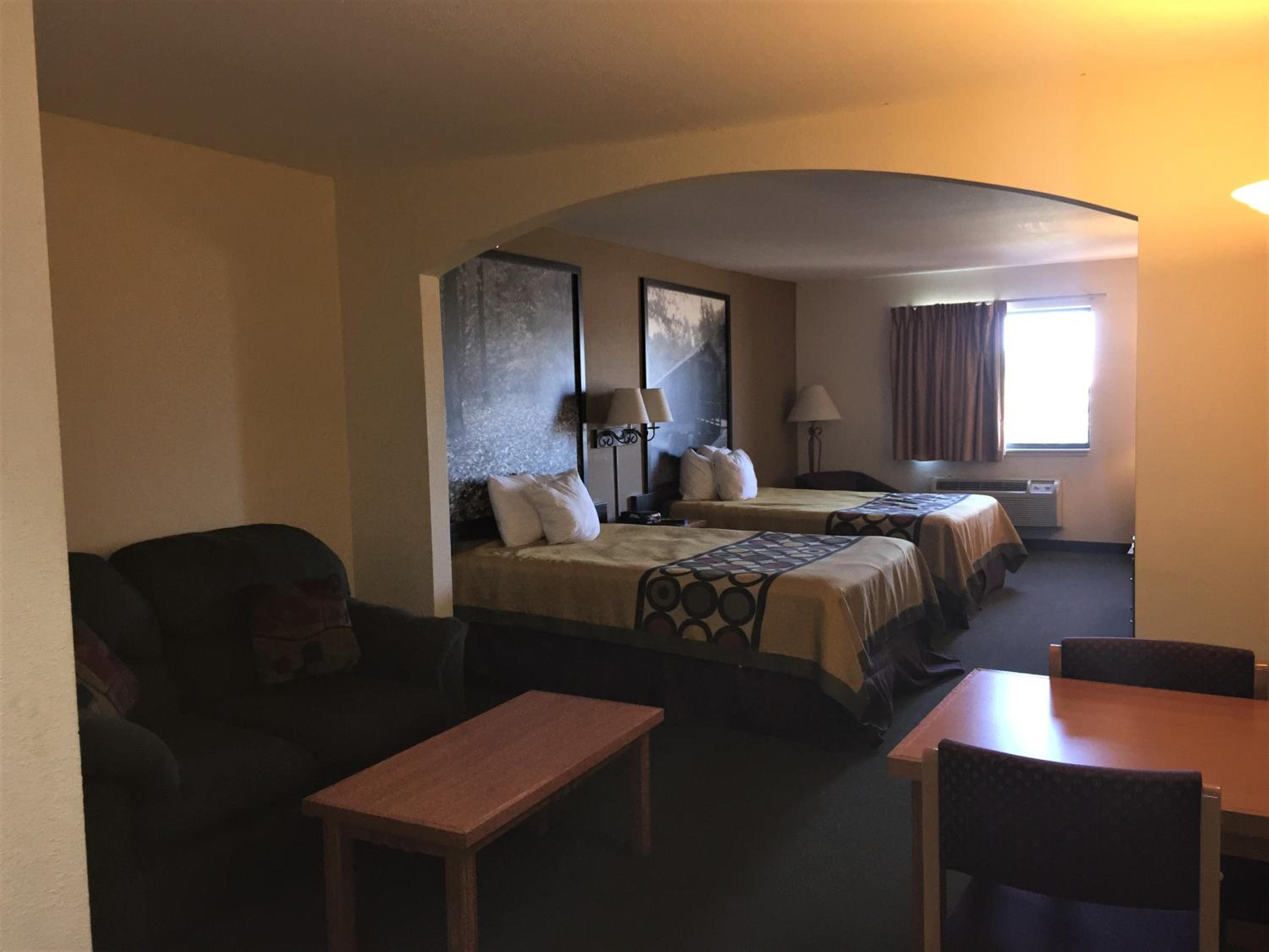 Columbia Vacations - Super 8 by Wyndham Columbia East - Property Image 16