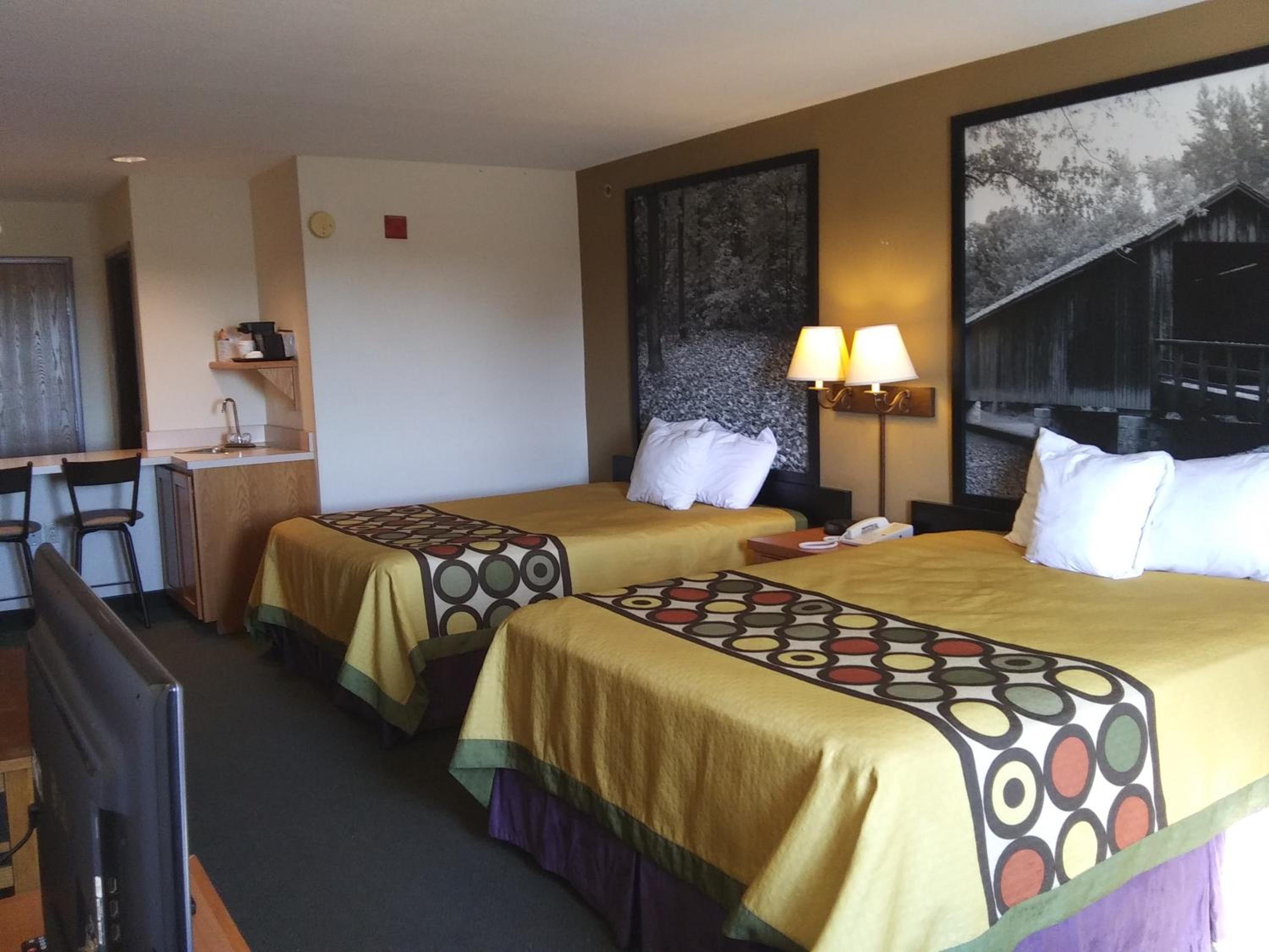 Columbia Vacations - Super 8 by Wyndham Columbia East - Property Image 5