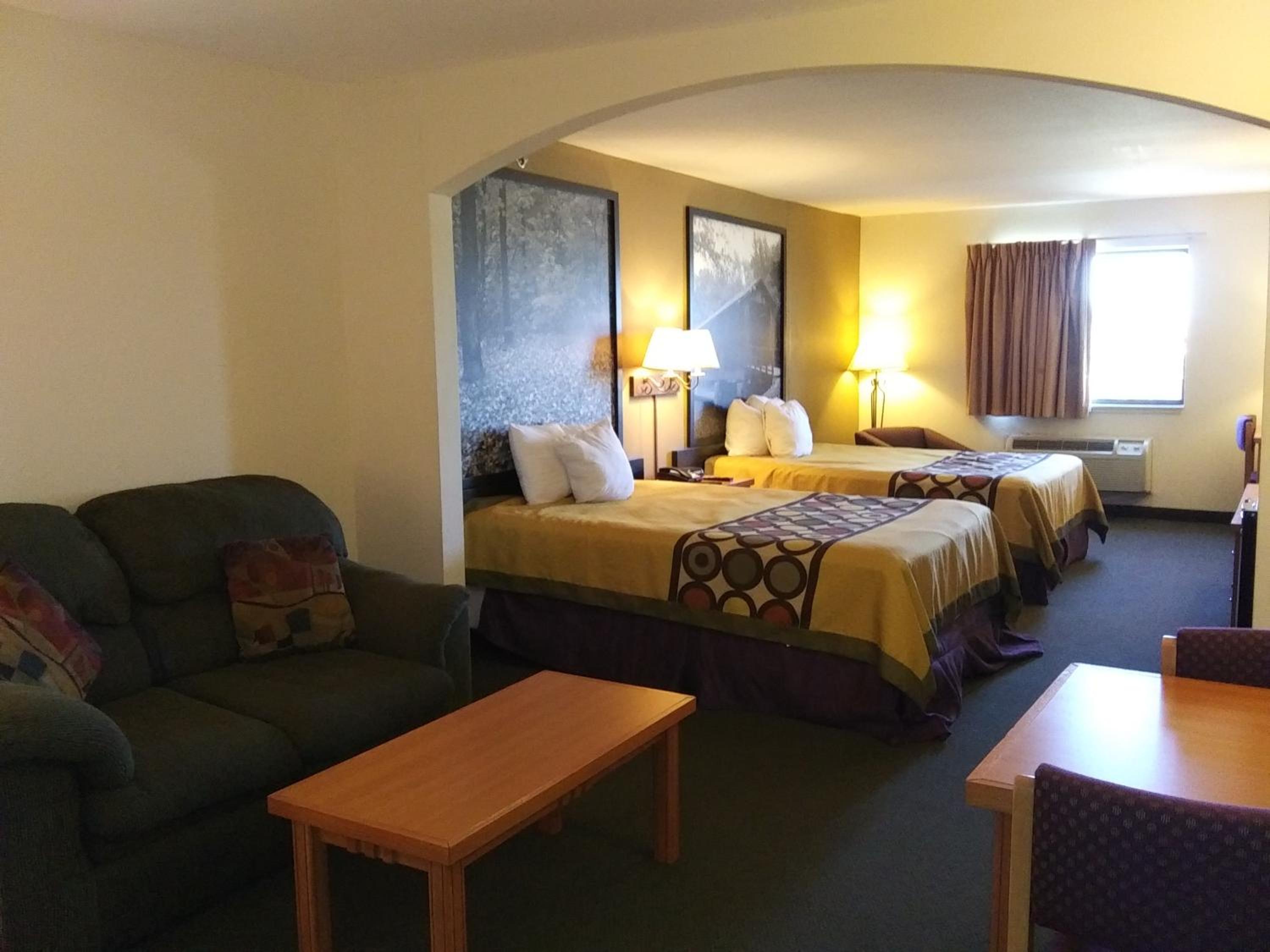 Columbia Vacations - Super 8 by Wyndham Columbia East - Property Image 6