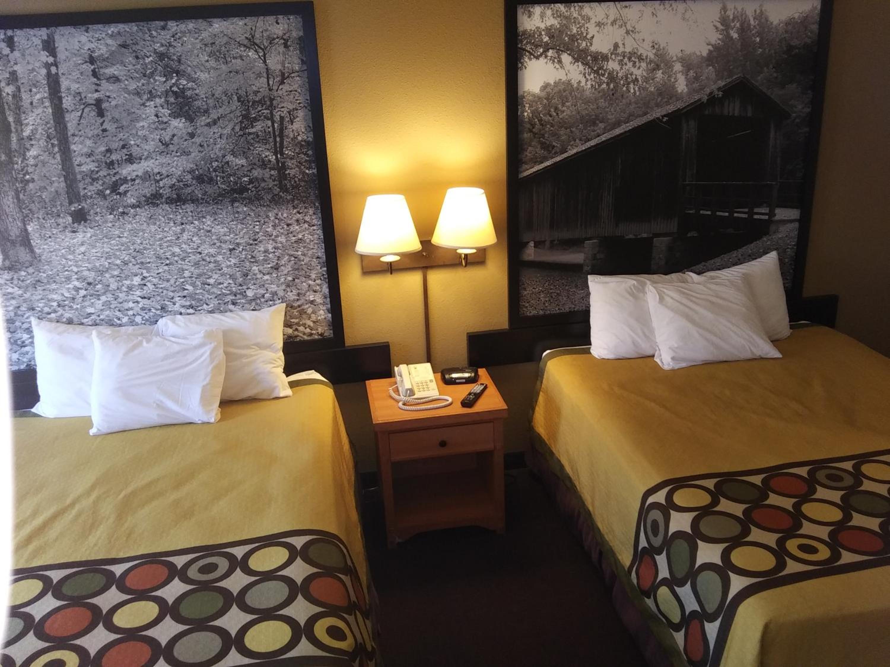 Columbia Vacations - Super 8 by Wyndham Columbia East - Property Image 9