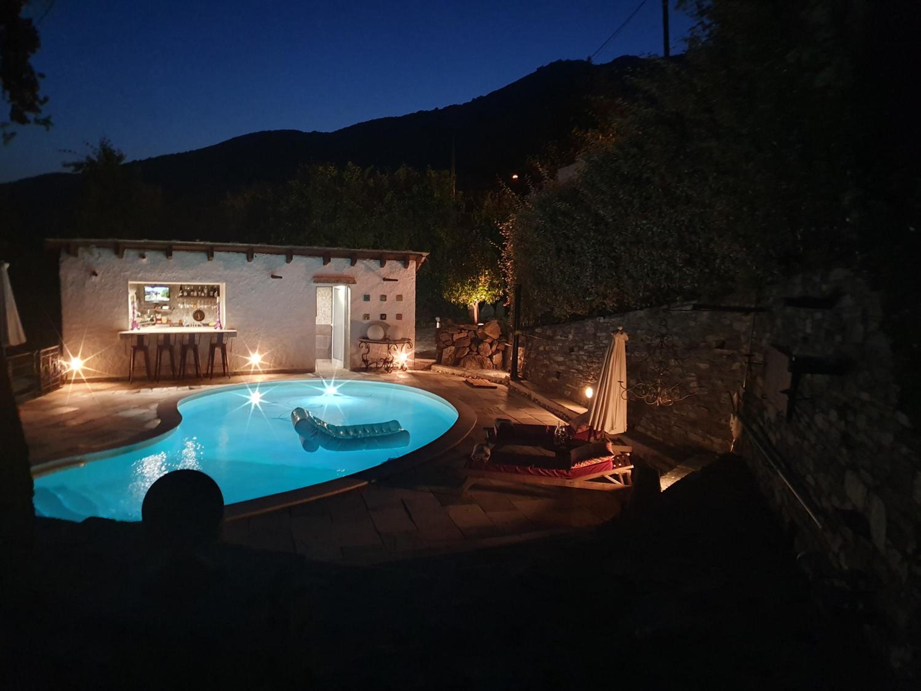 maison de charme avec piscine et vue exceptionnelle — photo 4