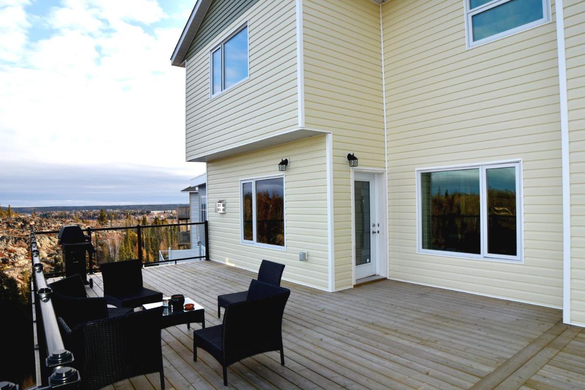 Aurora Guest house