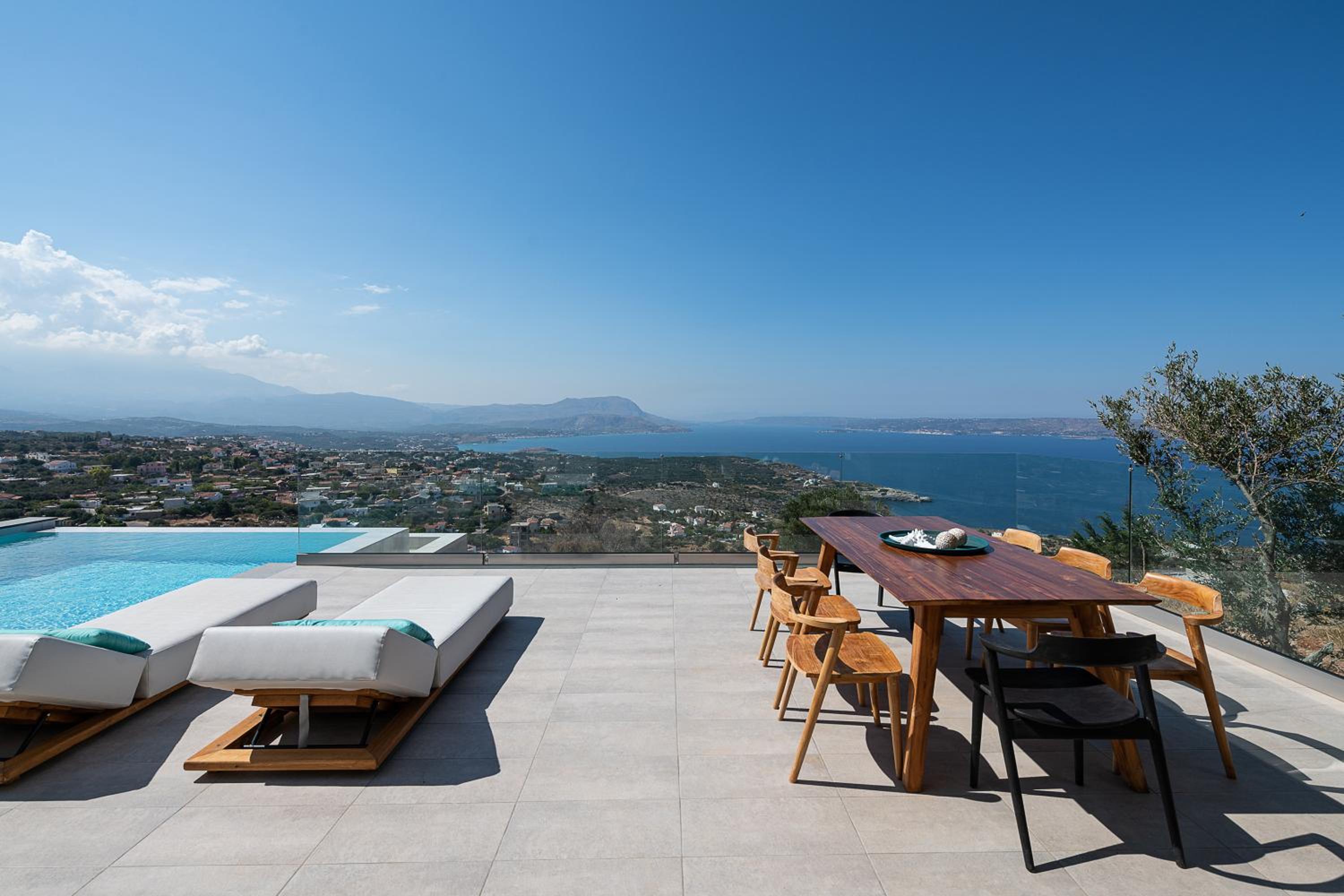 PhantΩm Villas Villa Hero view 5