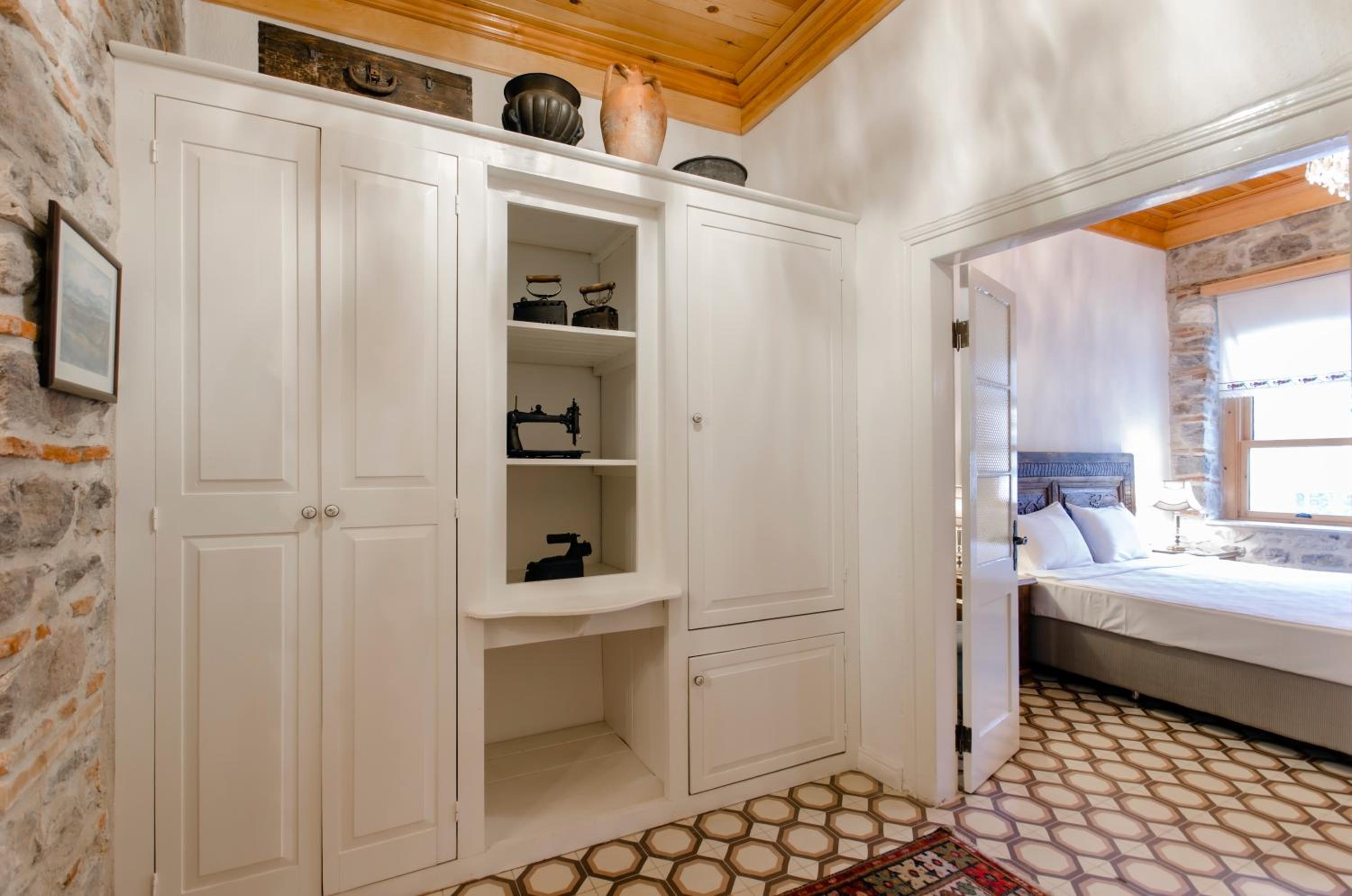 Dutlu Konak - Image 212