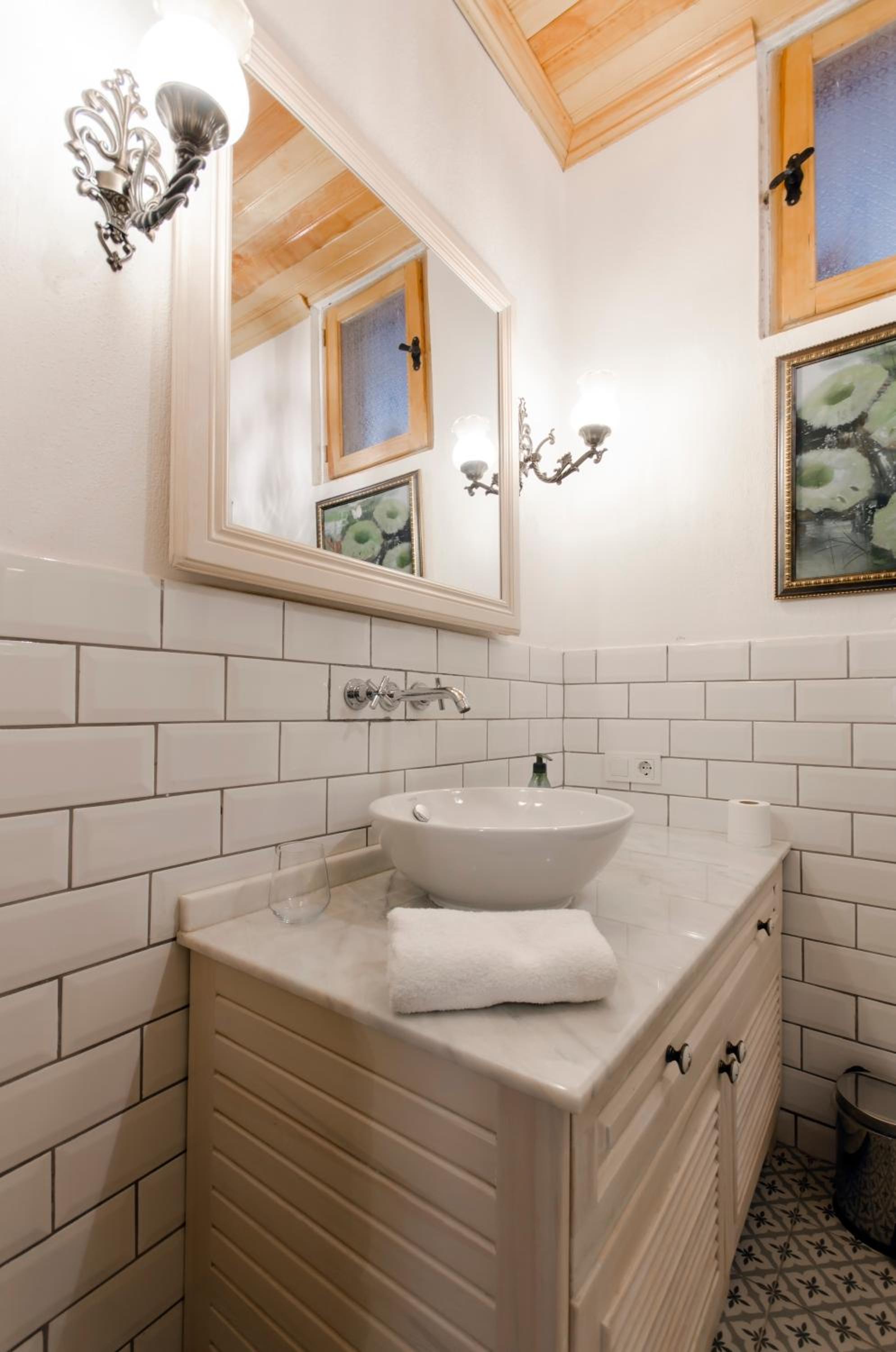 Dutlu Konak - Image 80