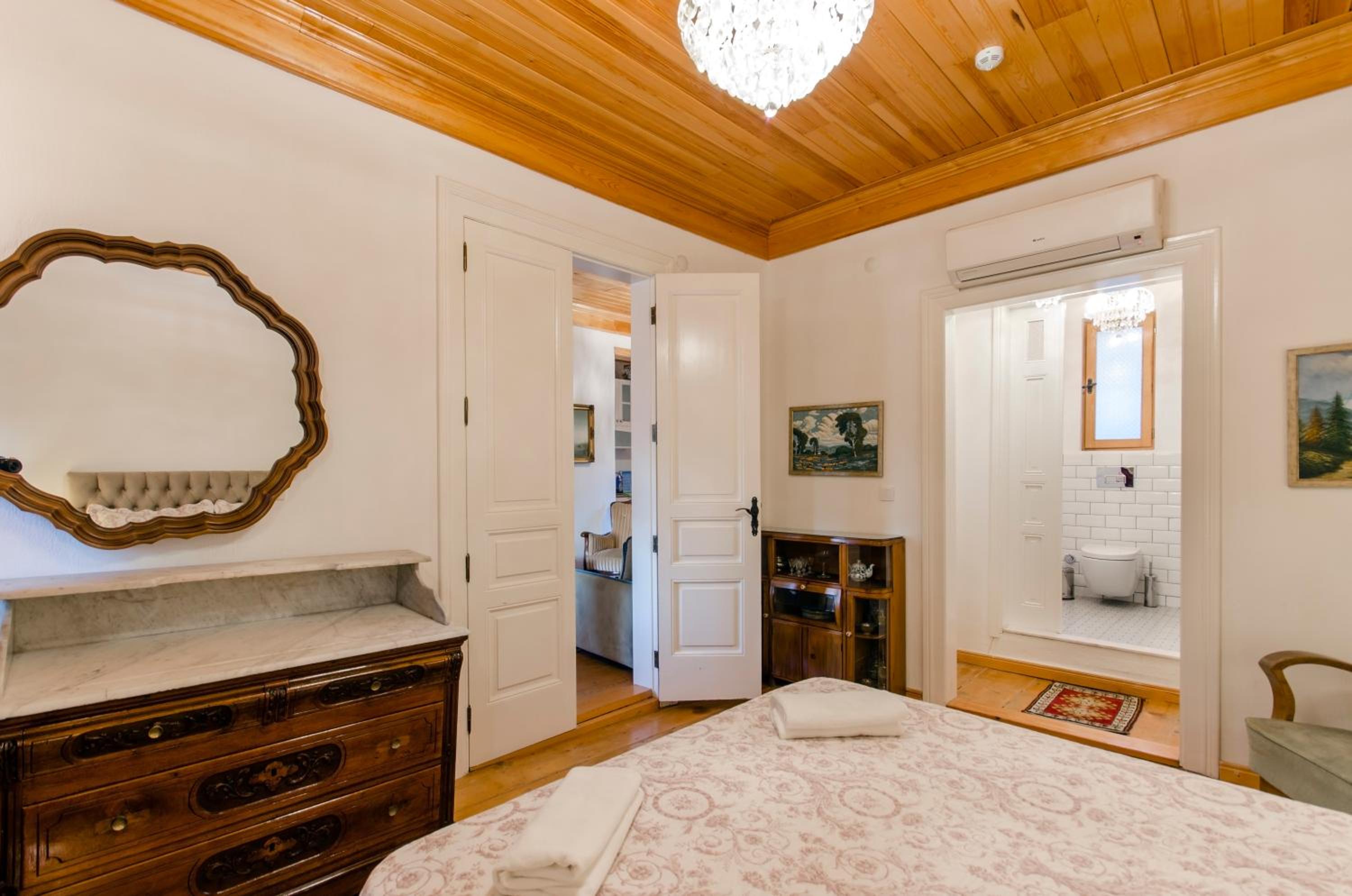 Dutlu Konak - Image 180