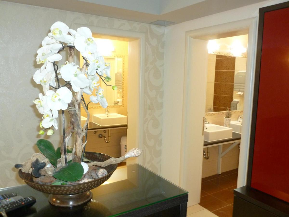 hotel reception