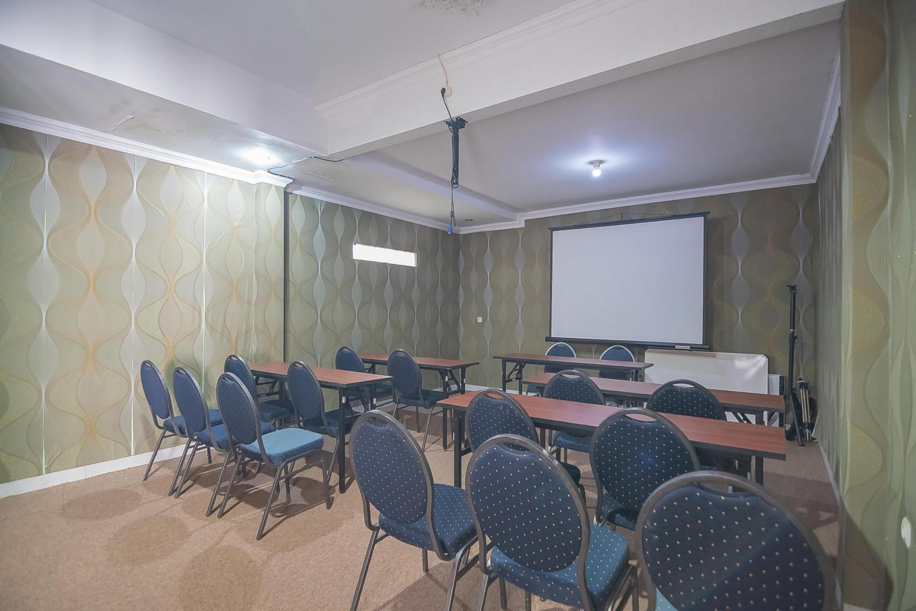 meeting & event spaces