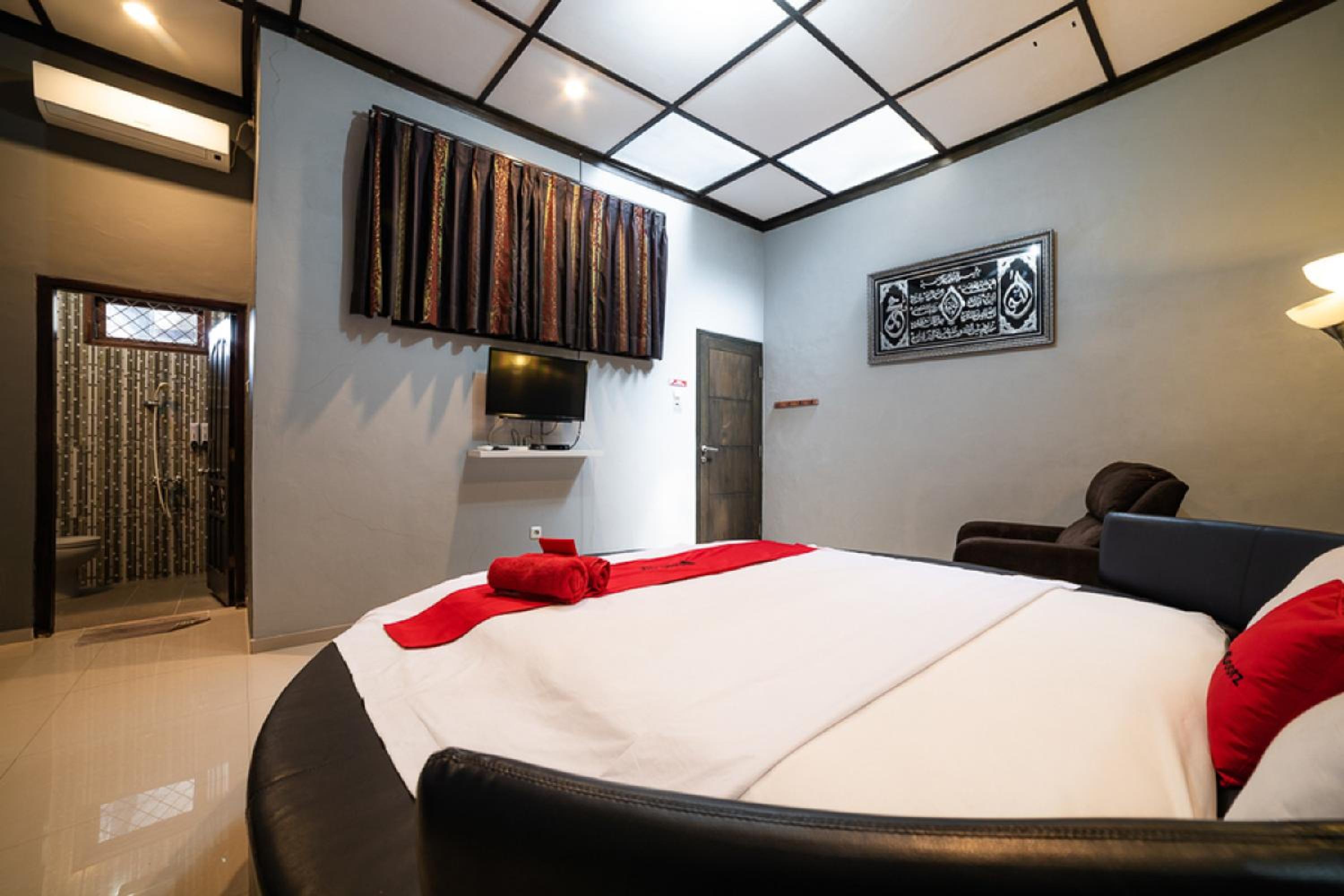 RedDoorz Syariah near RRI Malang