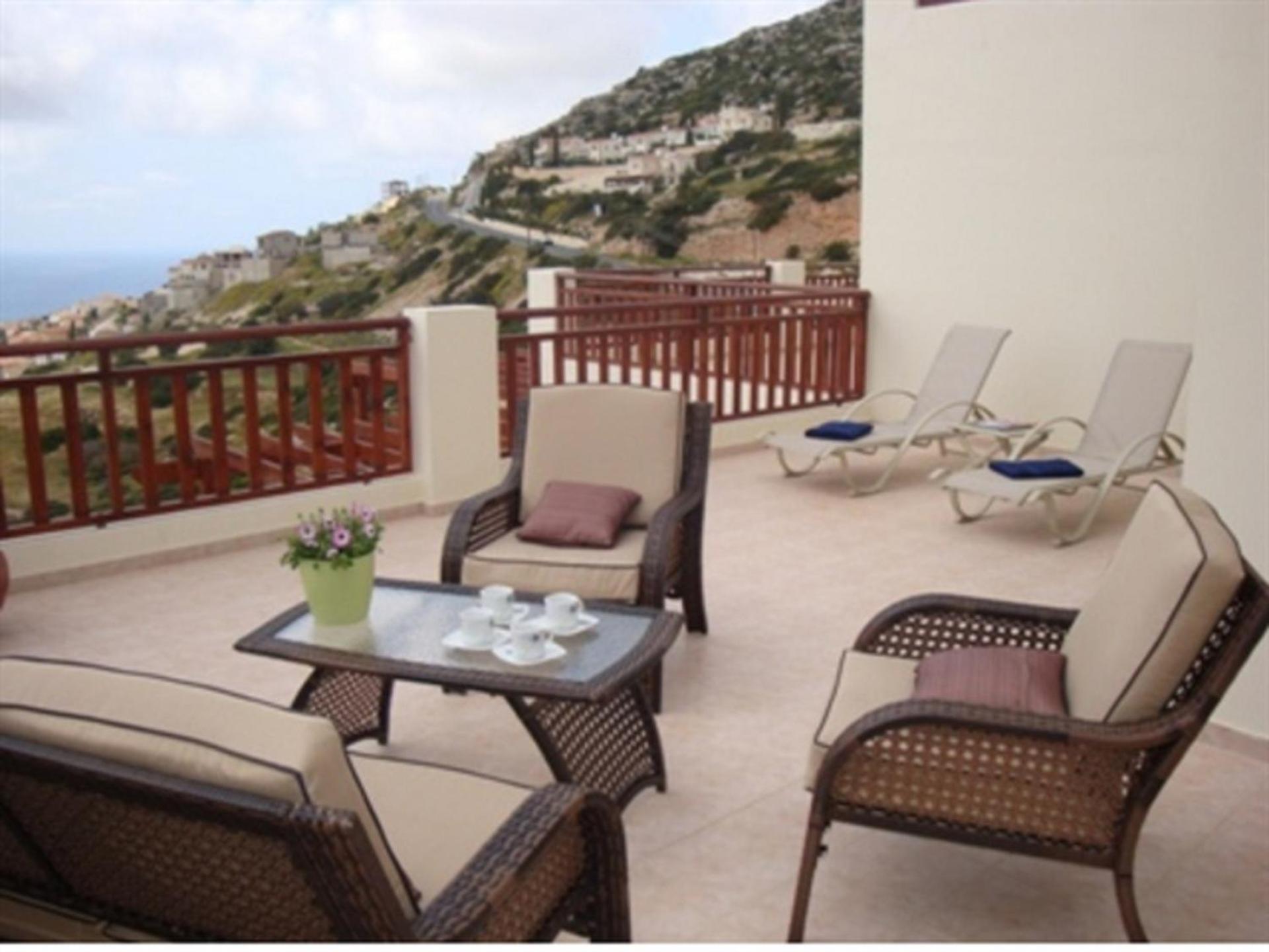 First floor 2 bedroom apartment, large balcony, amazing sea views, communal pool view 3