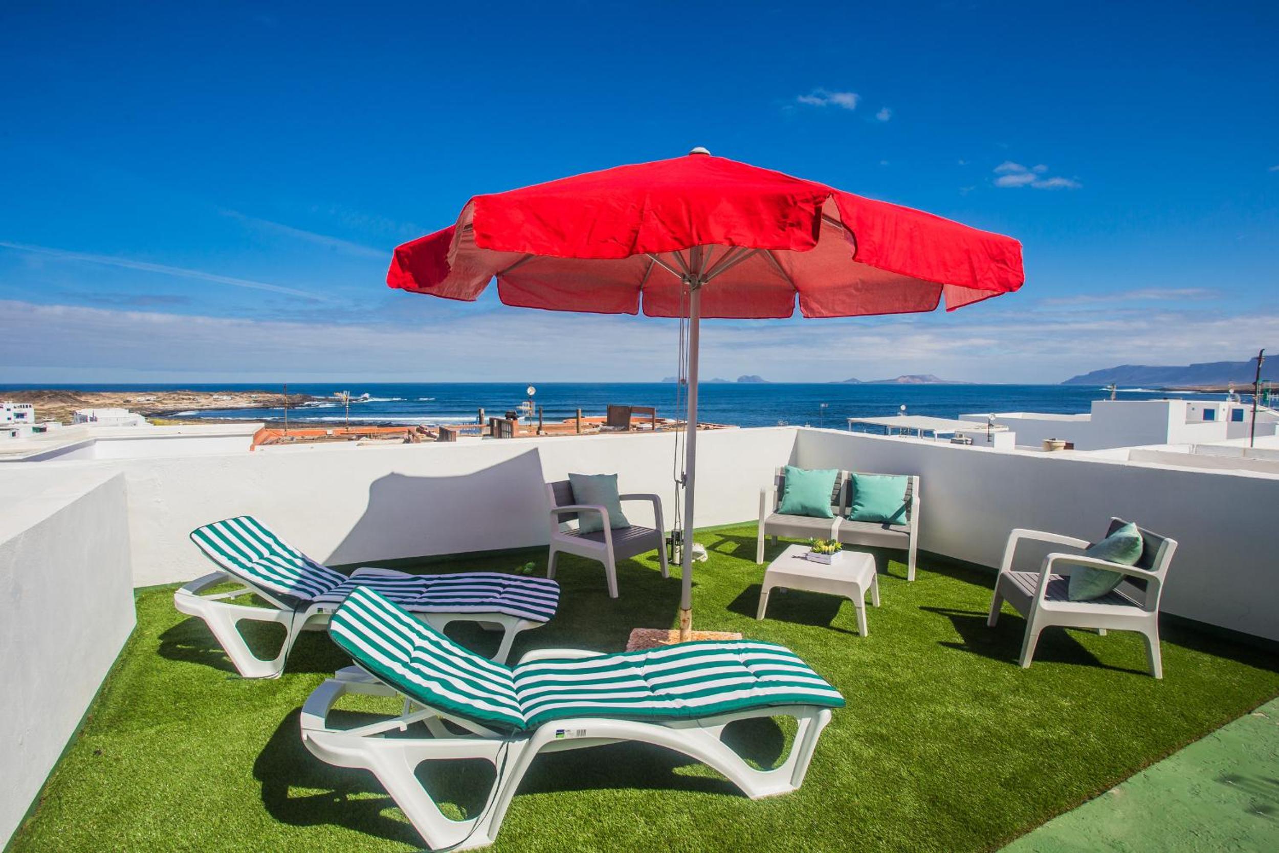 OHANA House in Caleta de Caballo view 3