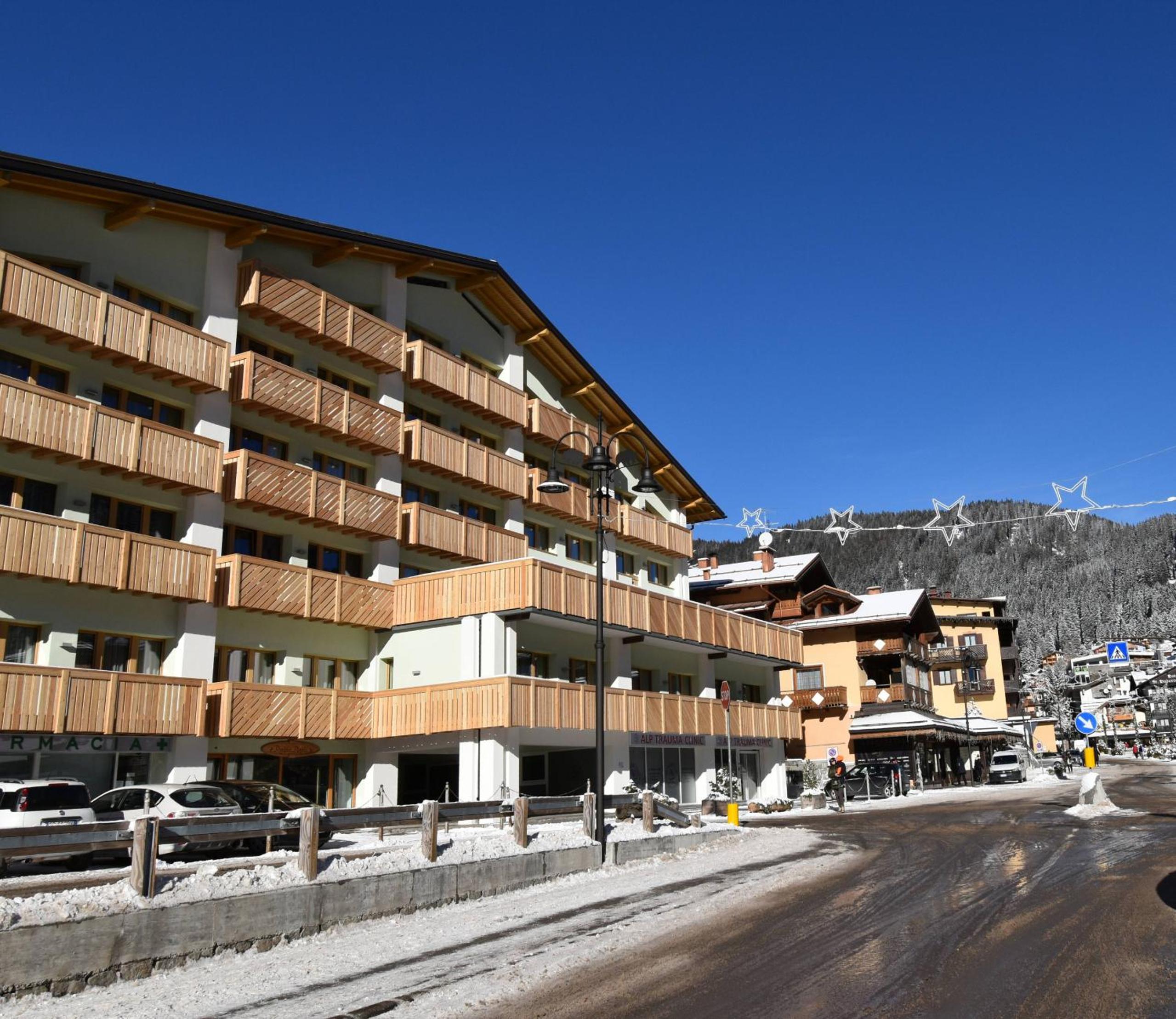 EMERALD CENTRALE
