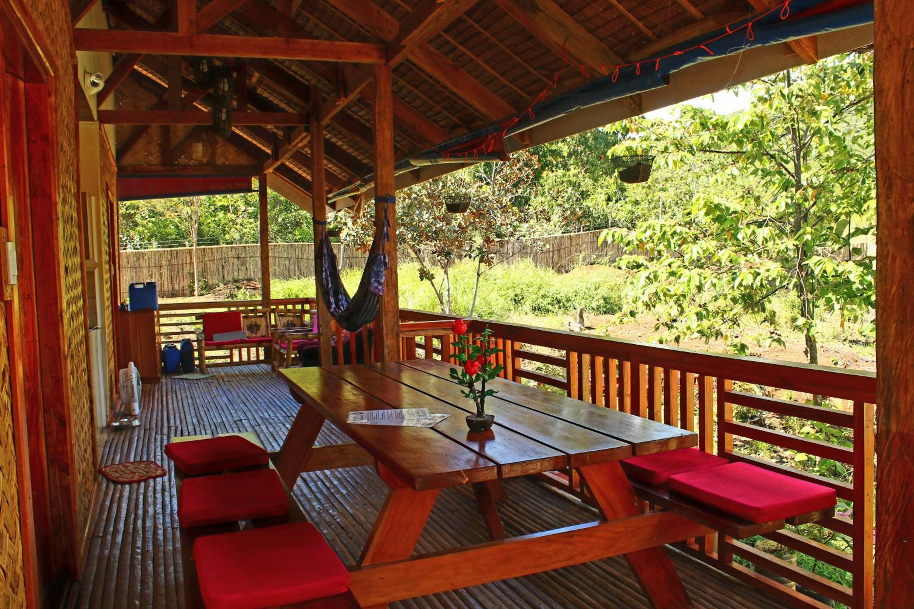 B&R Hostel Nagtabon