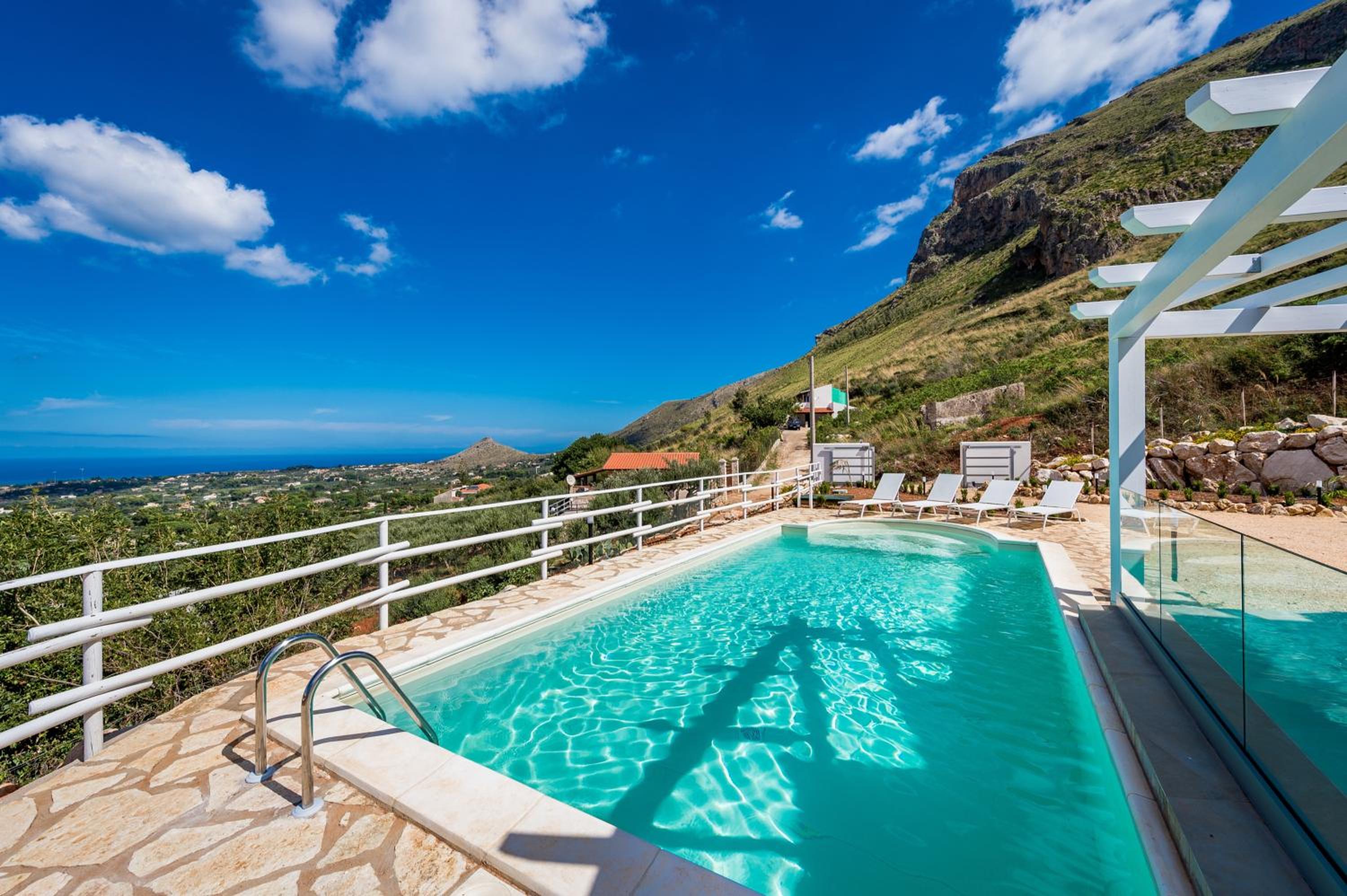 Villa Scire by PosarelliVillas view 5