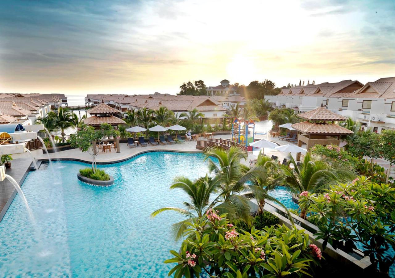 Hotel Grand Lexis Port Dickson - Image 1