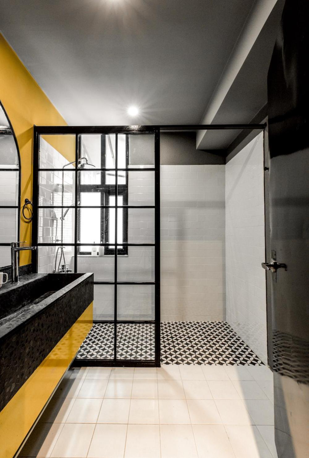CIRCADIAN Industrial Studios on Nguyen Hue