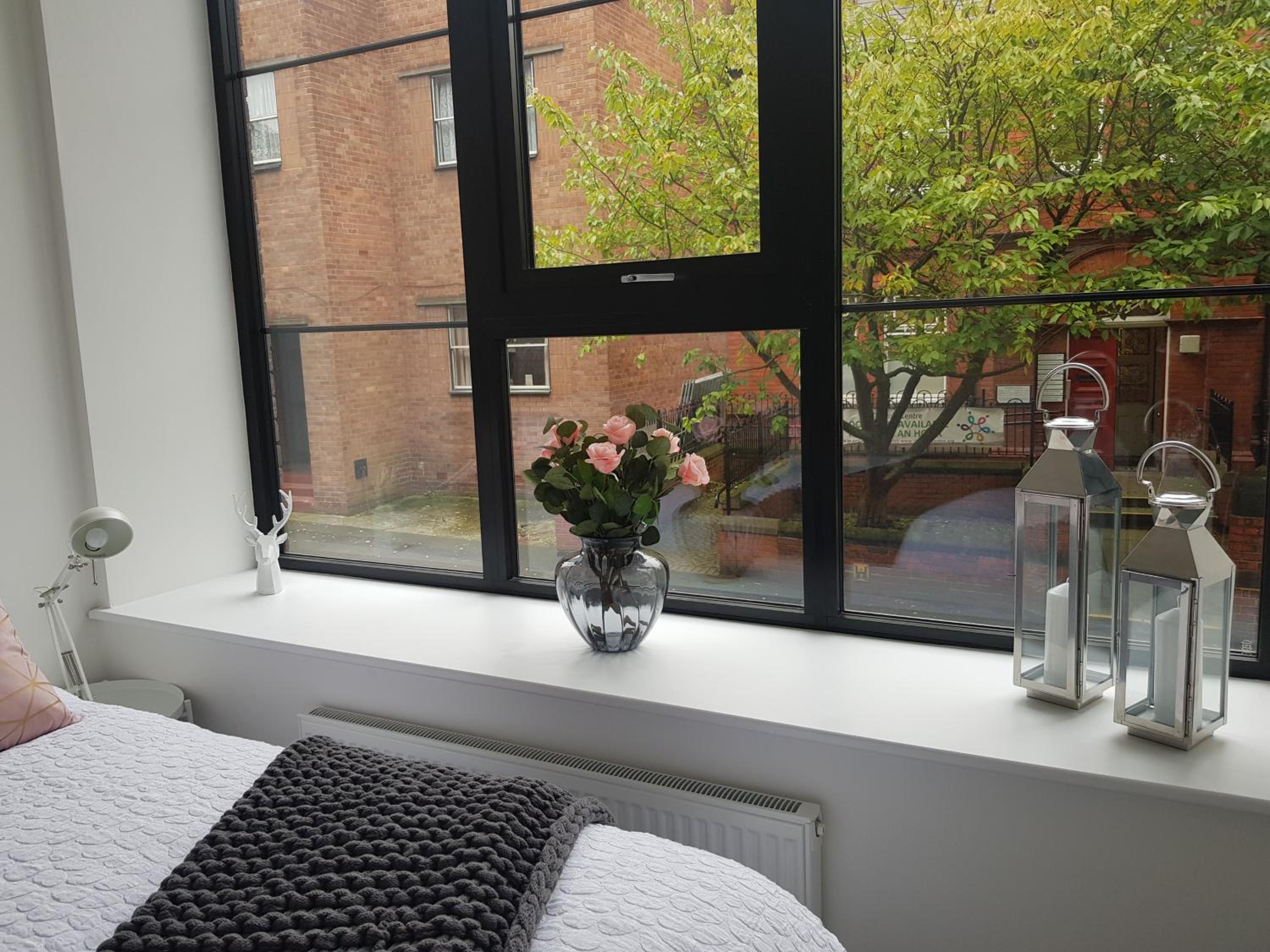 34 Cuppin Street - luxury city centre apartment! view 3