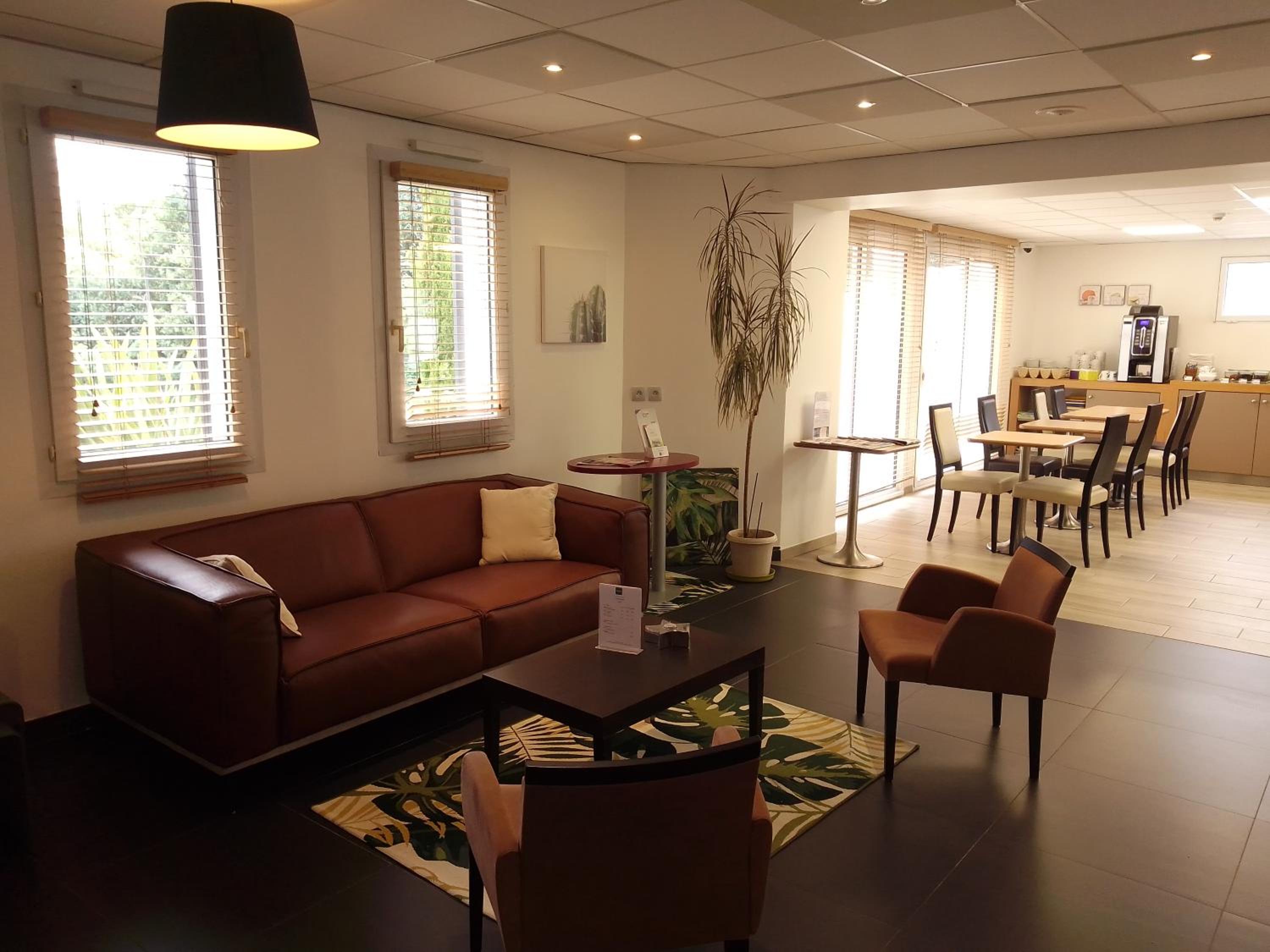 Quimper Vacations - Kyriad Quimper Sud - Property Image 11