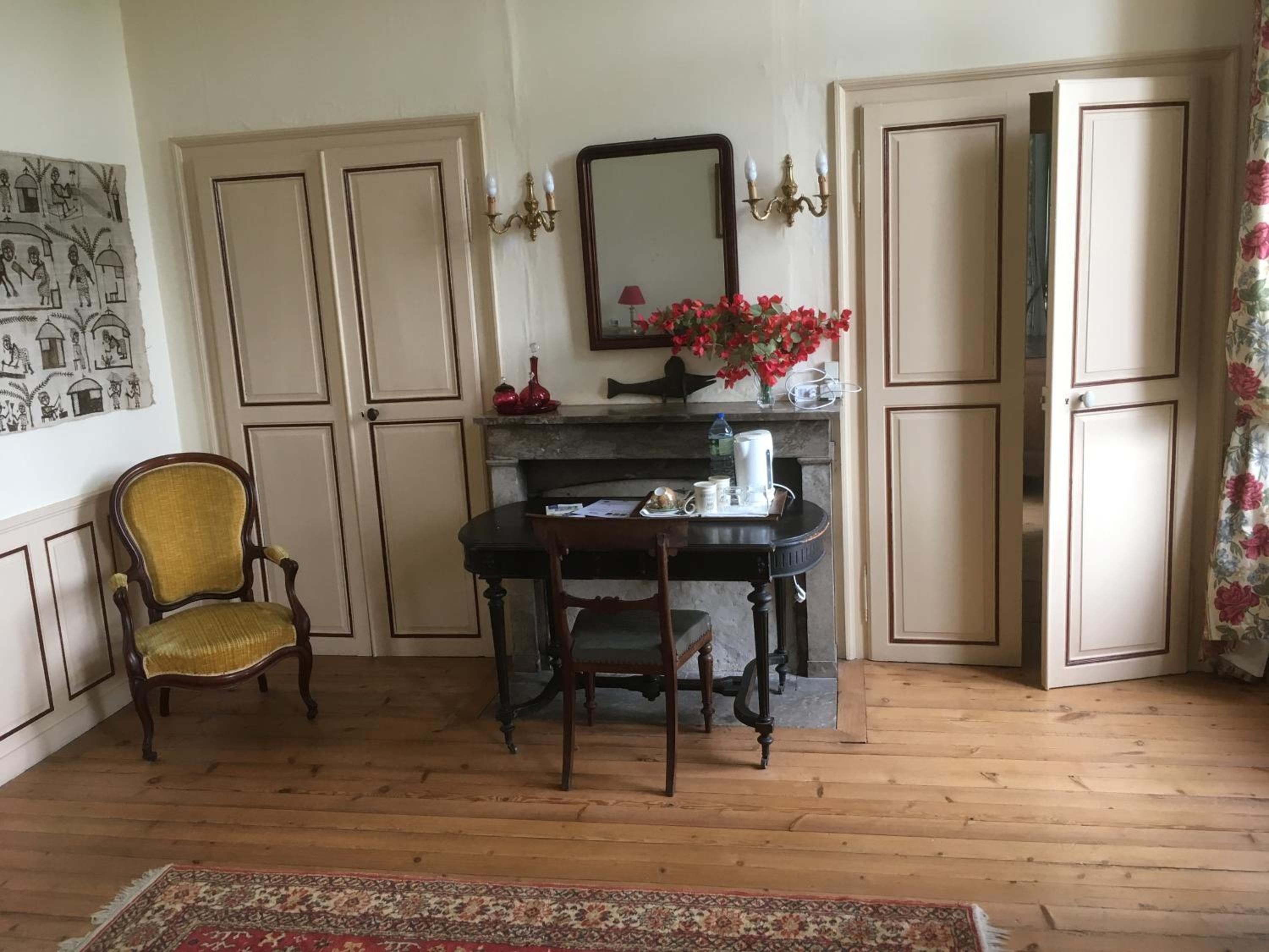 Photo 6