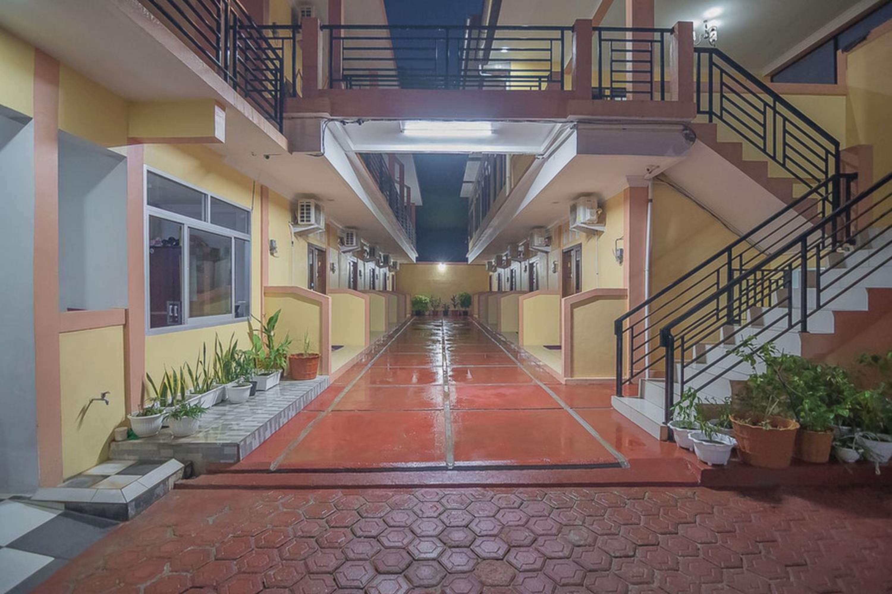 RedDoorz near RSUD Dr Abdul Aziz Singkawang
