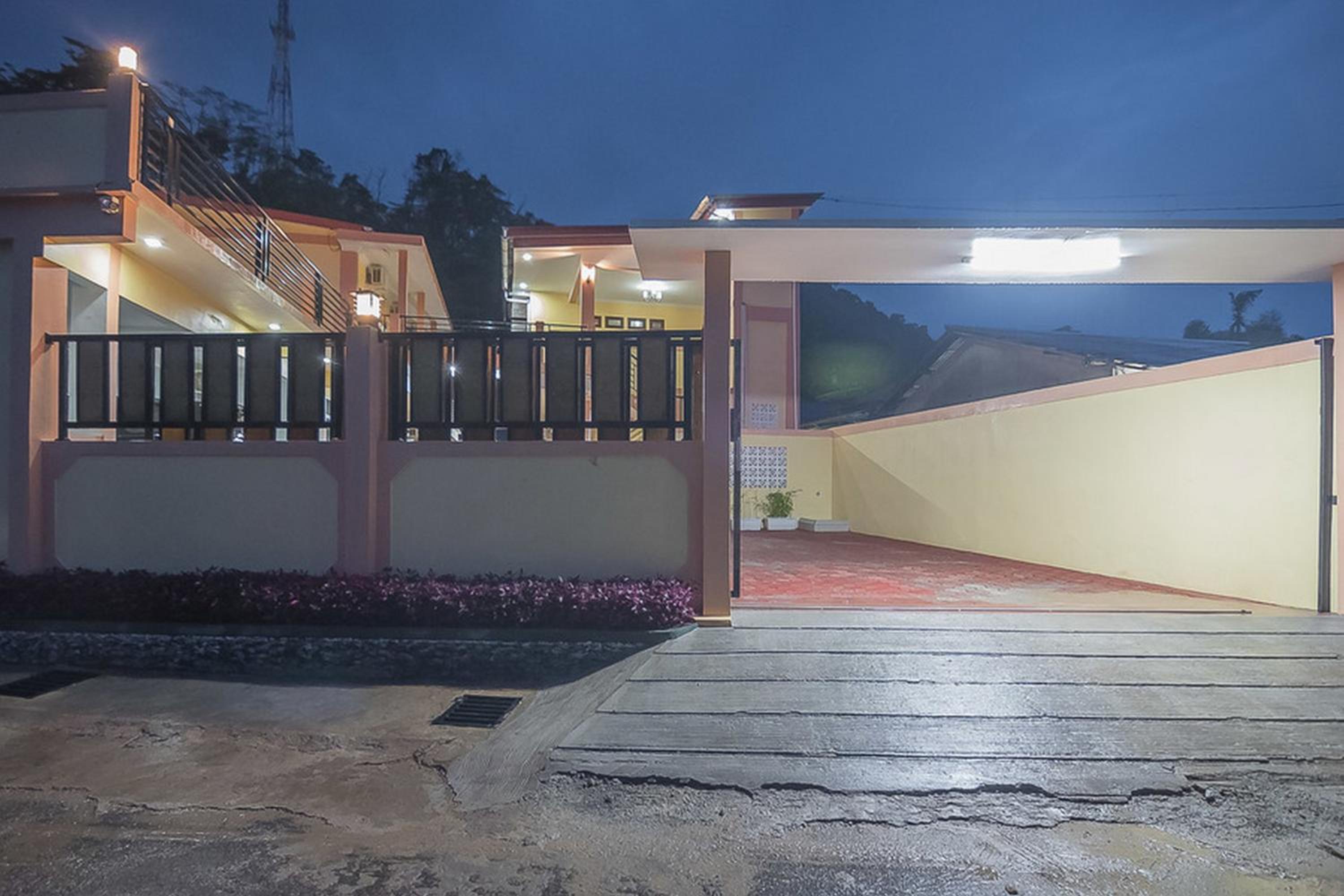 RedDoorz near RSUD Dr Abdul Aziz Singkawang