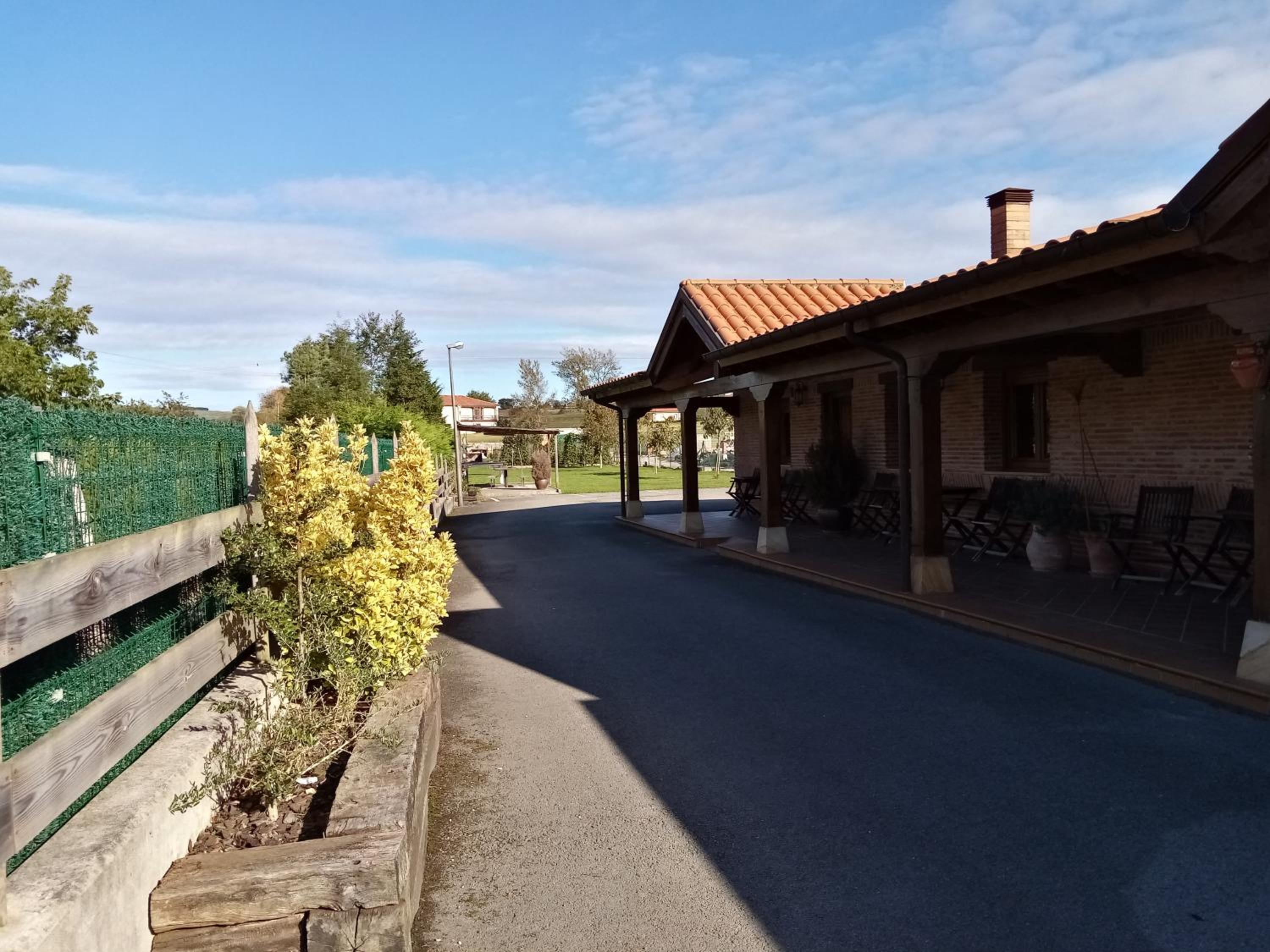Photo 43