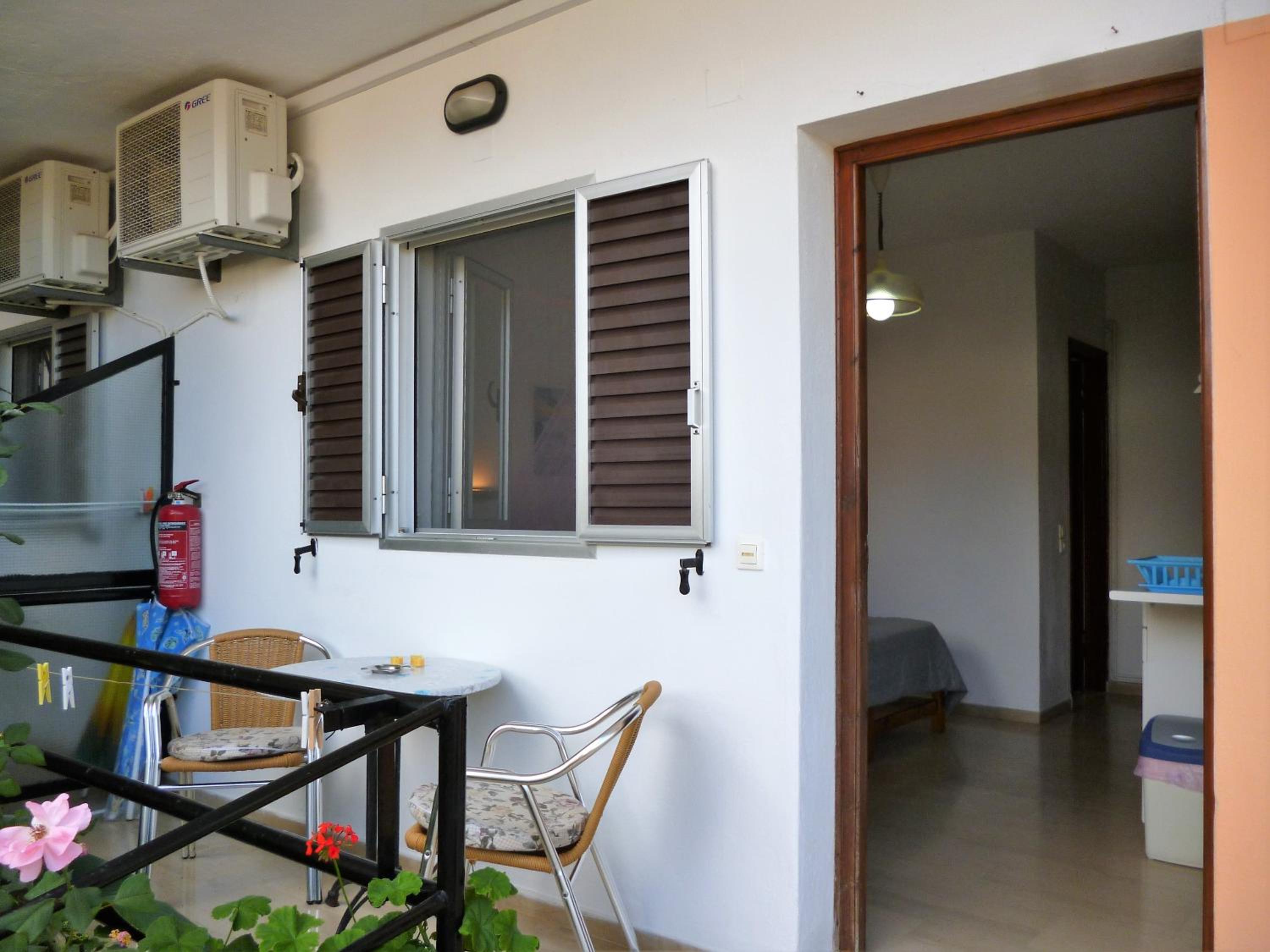 Kostas studios