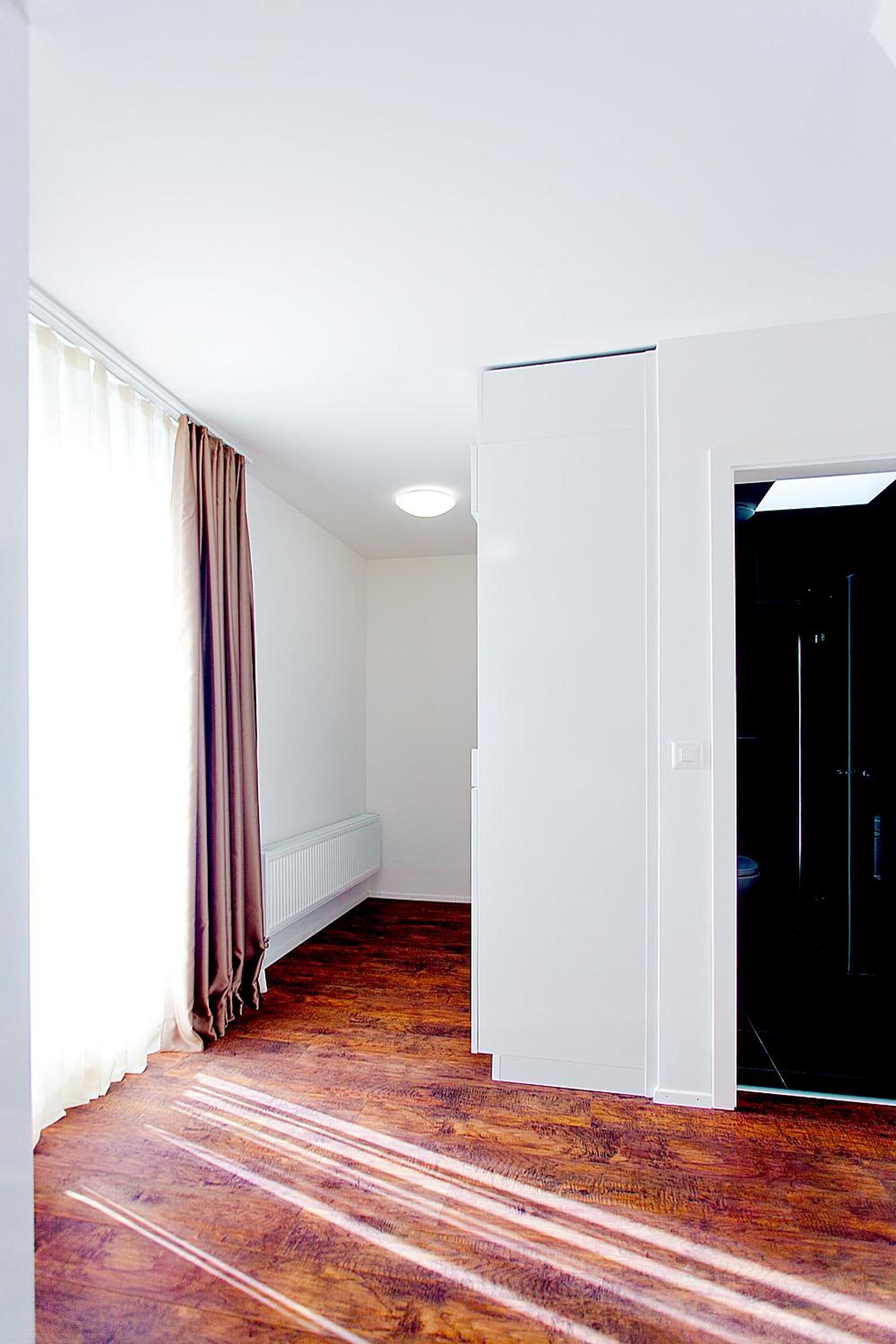 Suite Apartments by Livingdowntown