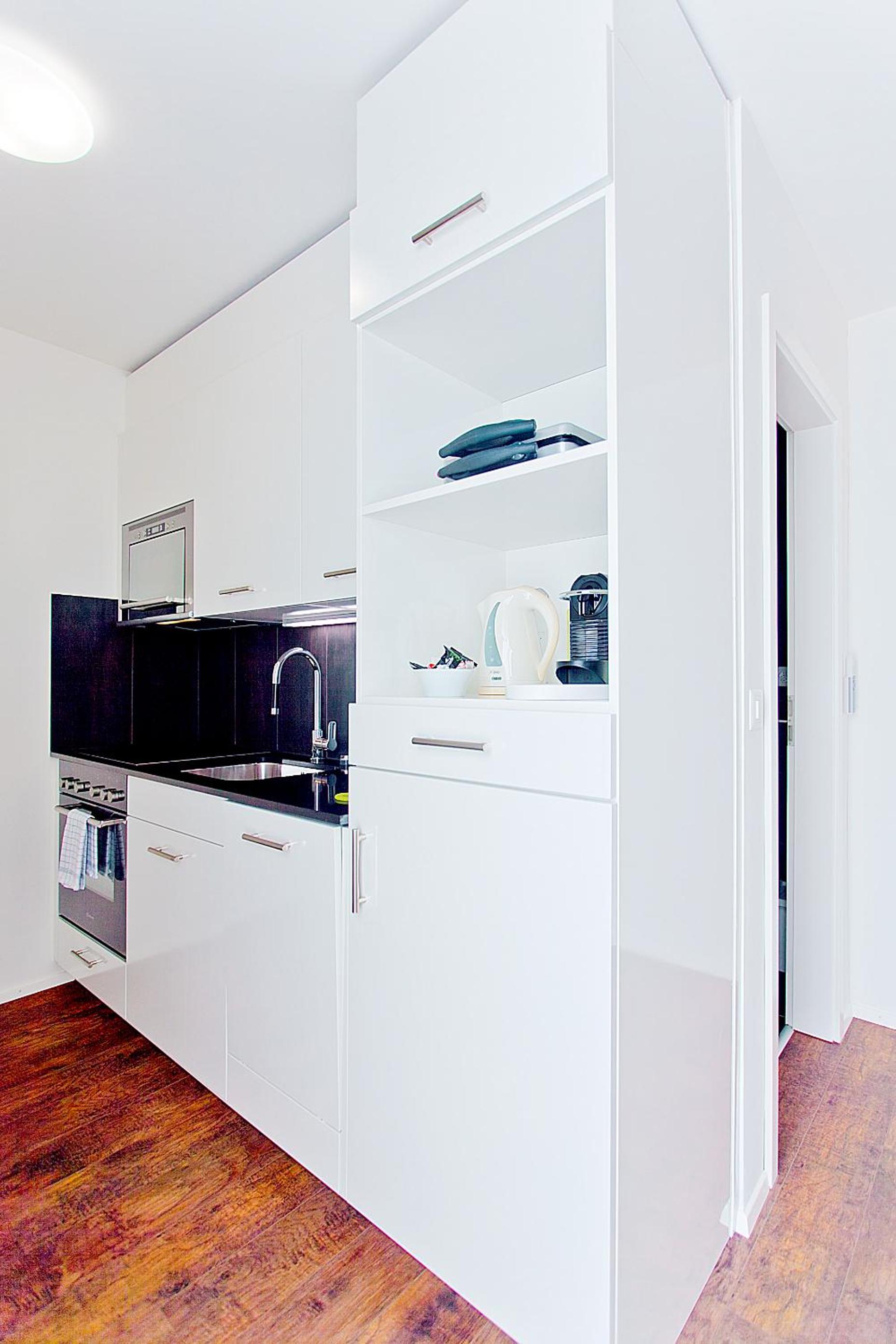 Suite Apartments by Livingdowntown