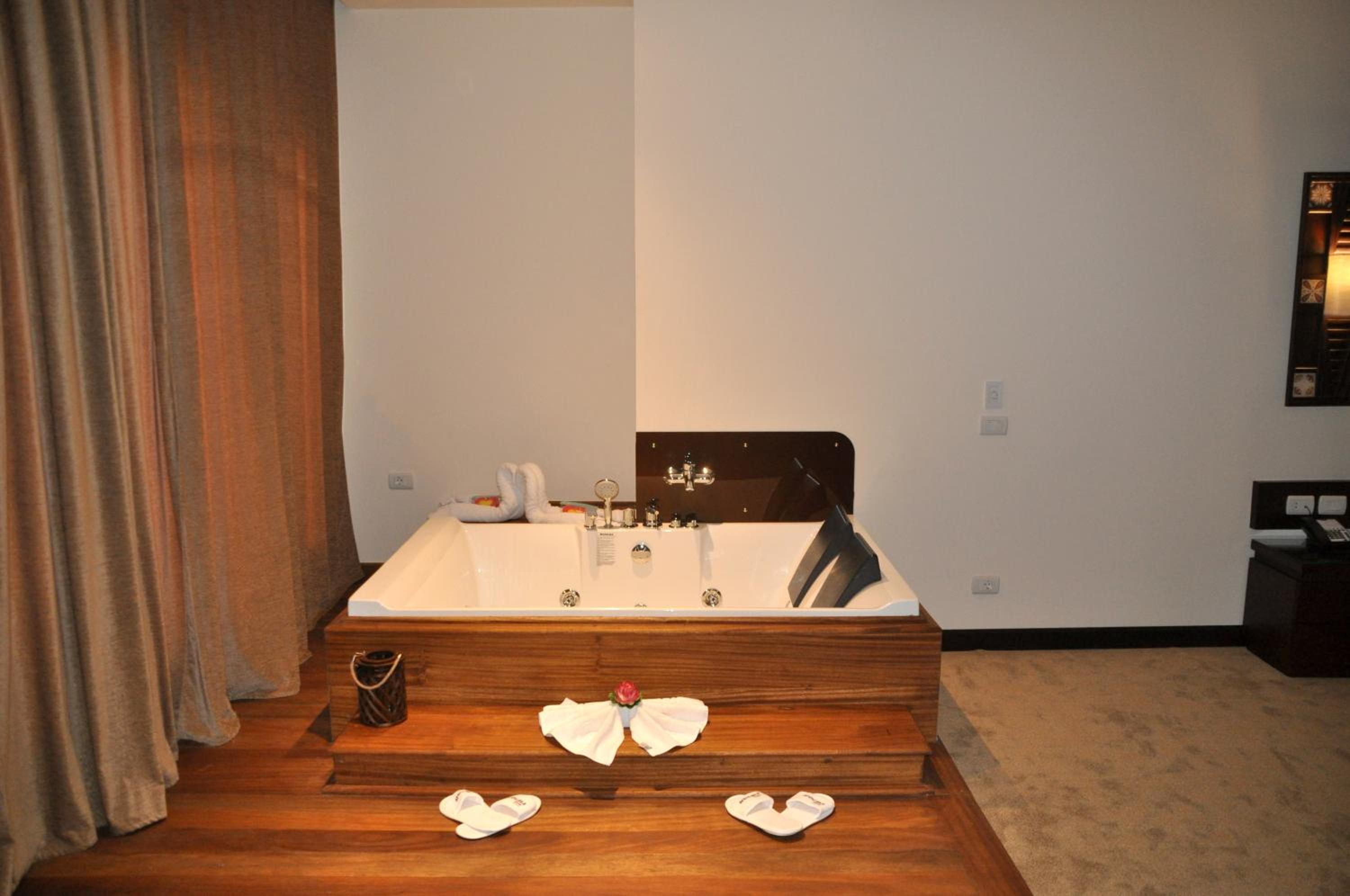 Africana Hotel & Spa