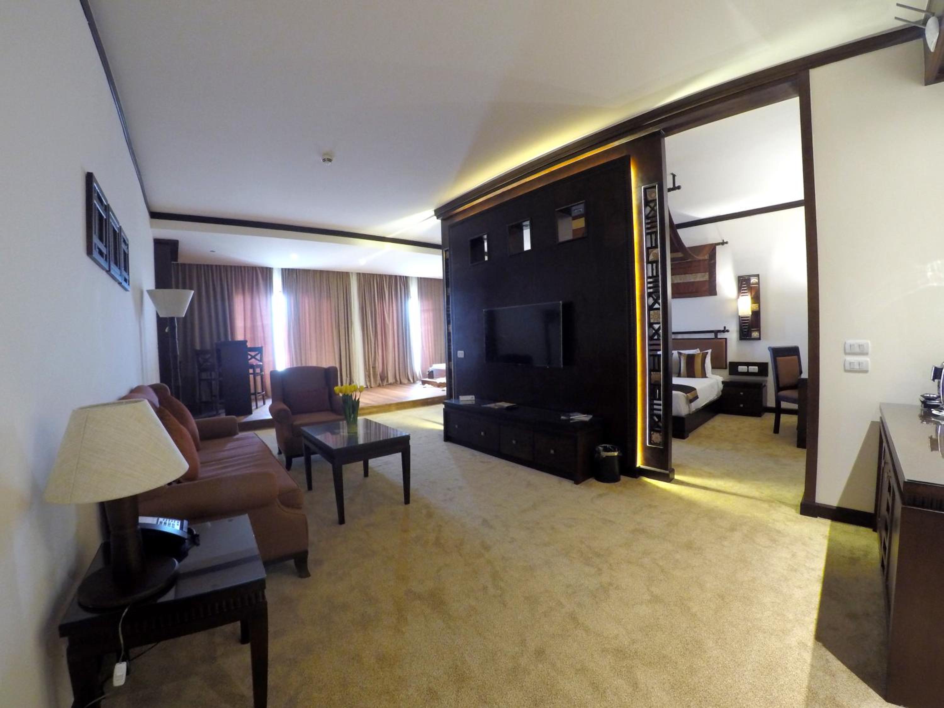 Africana Hotel & Spa