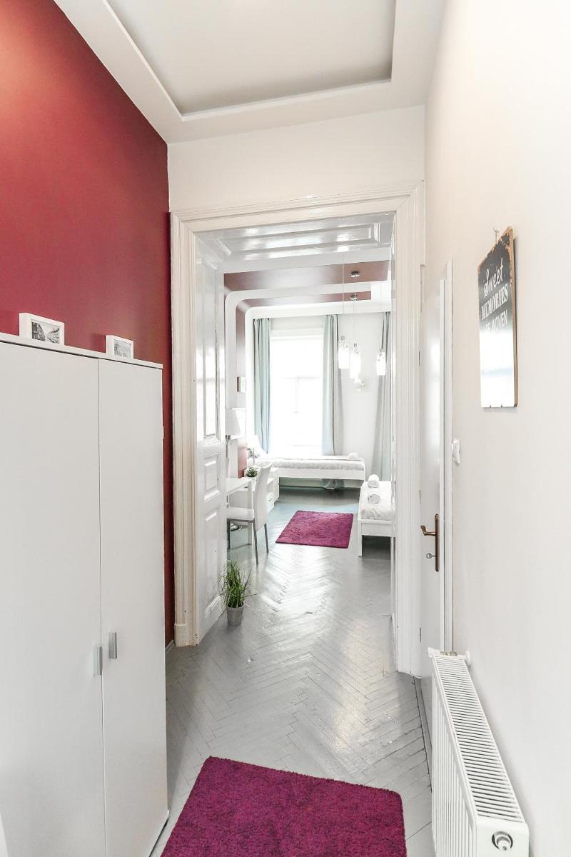 Real Apartments Hegedű