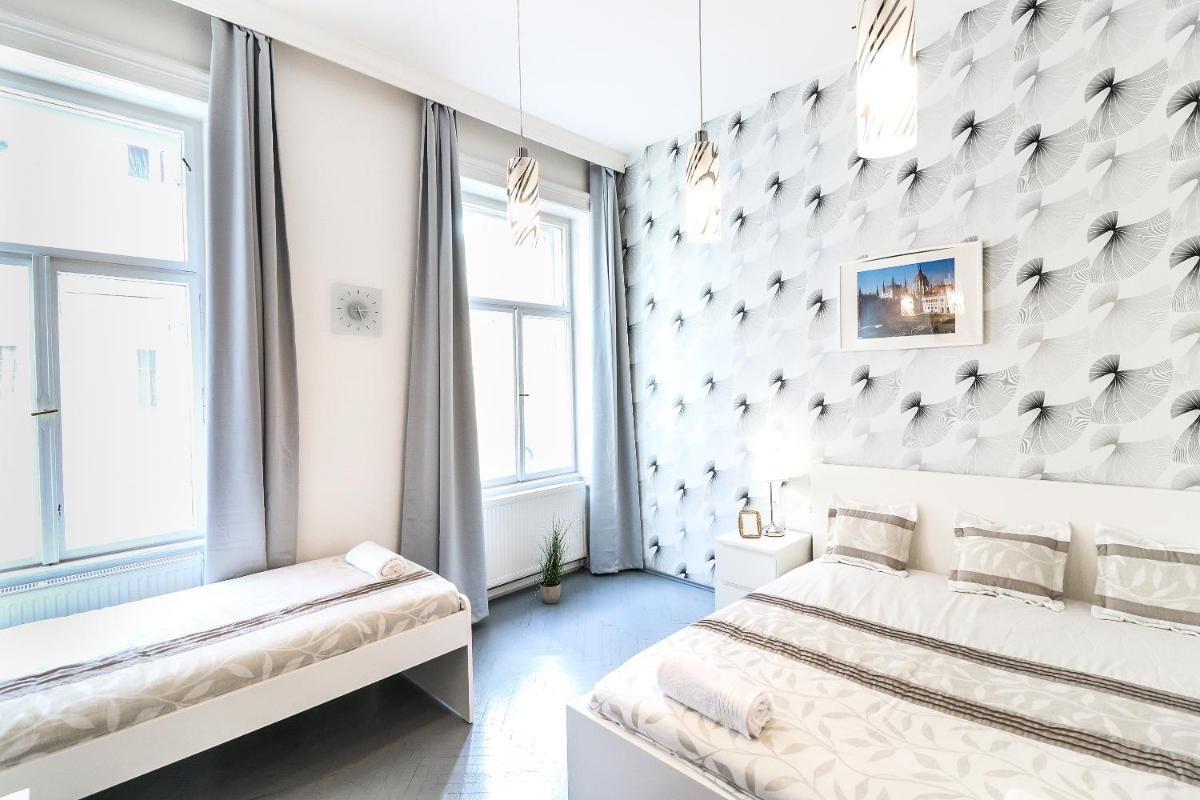 Real Apartments Hegedű