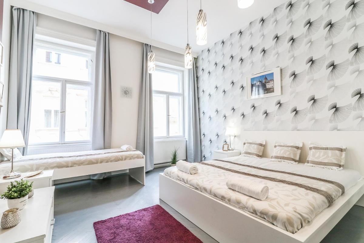 Real Apartments Hegedű