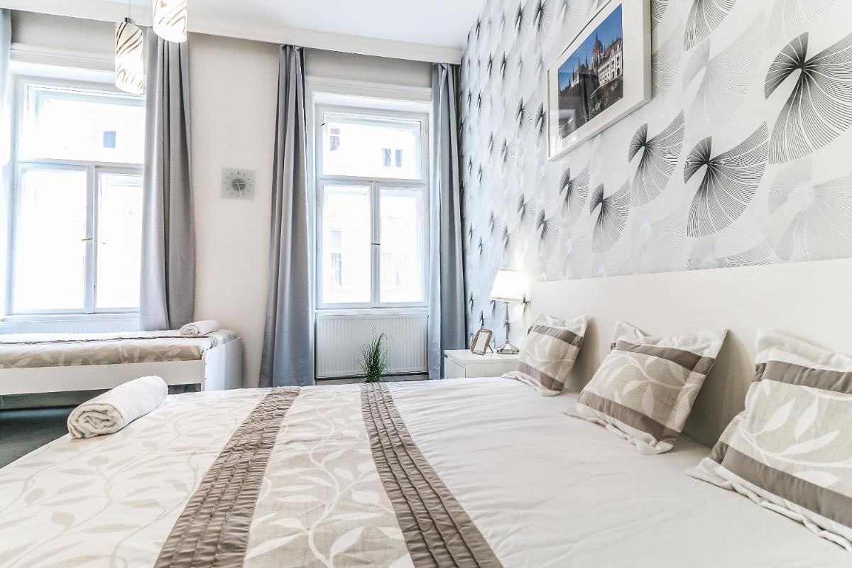 Real Apartments Hegedű