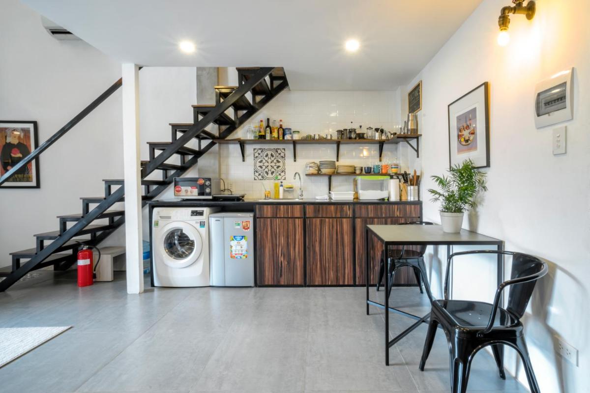 CIRCADIAN Industrial Loft In Heritage Building