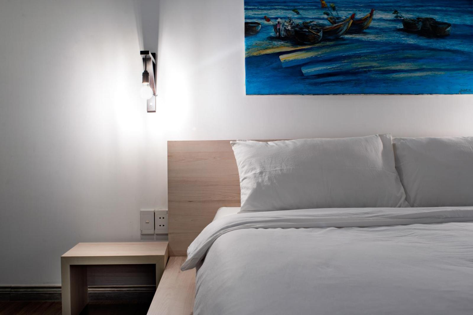 CIRCADIAN Industrial Loft In Heritage Building