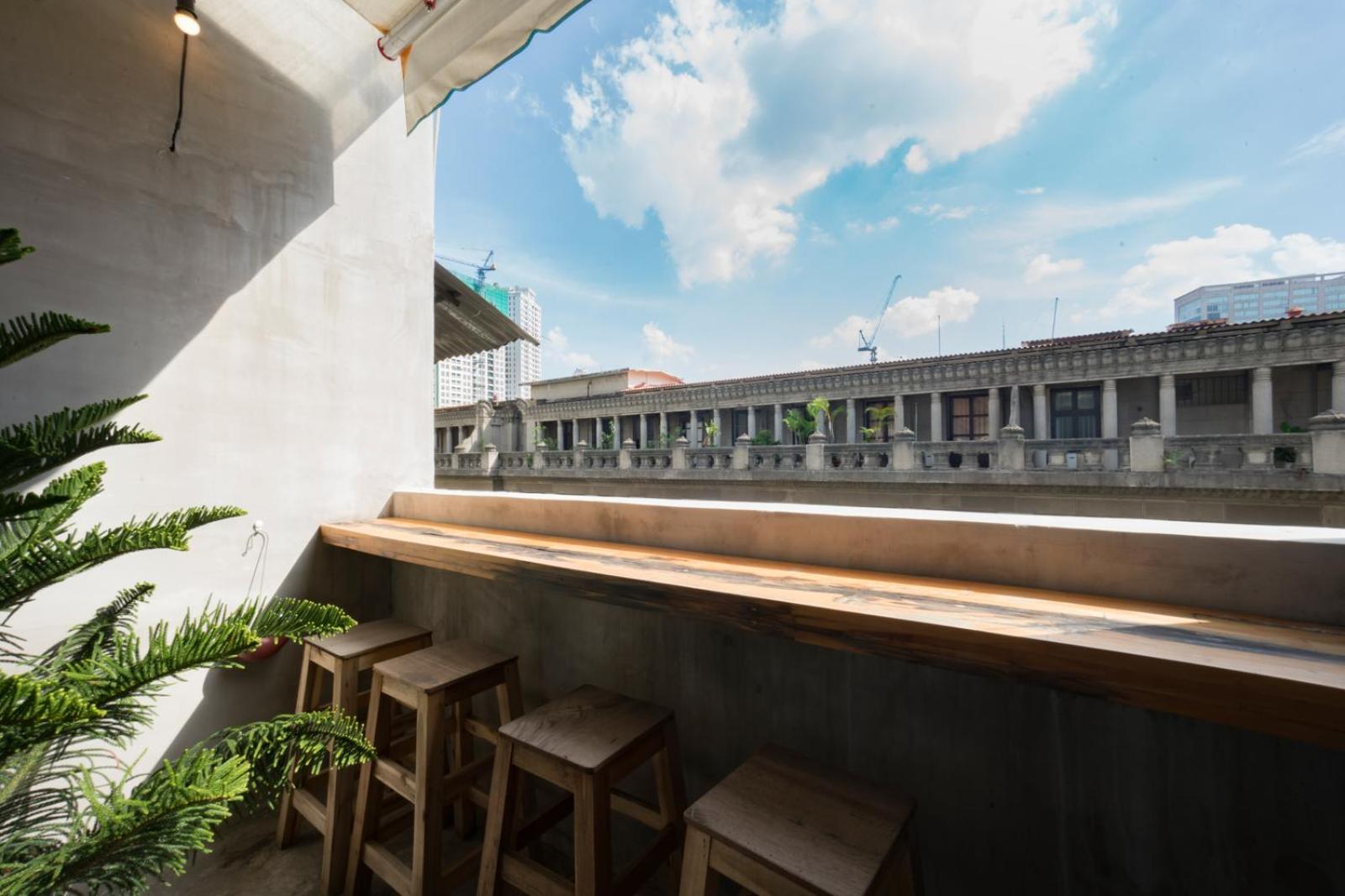 CIRCADIAN Industrial Loft In Heritage Building