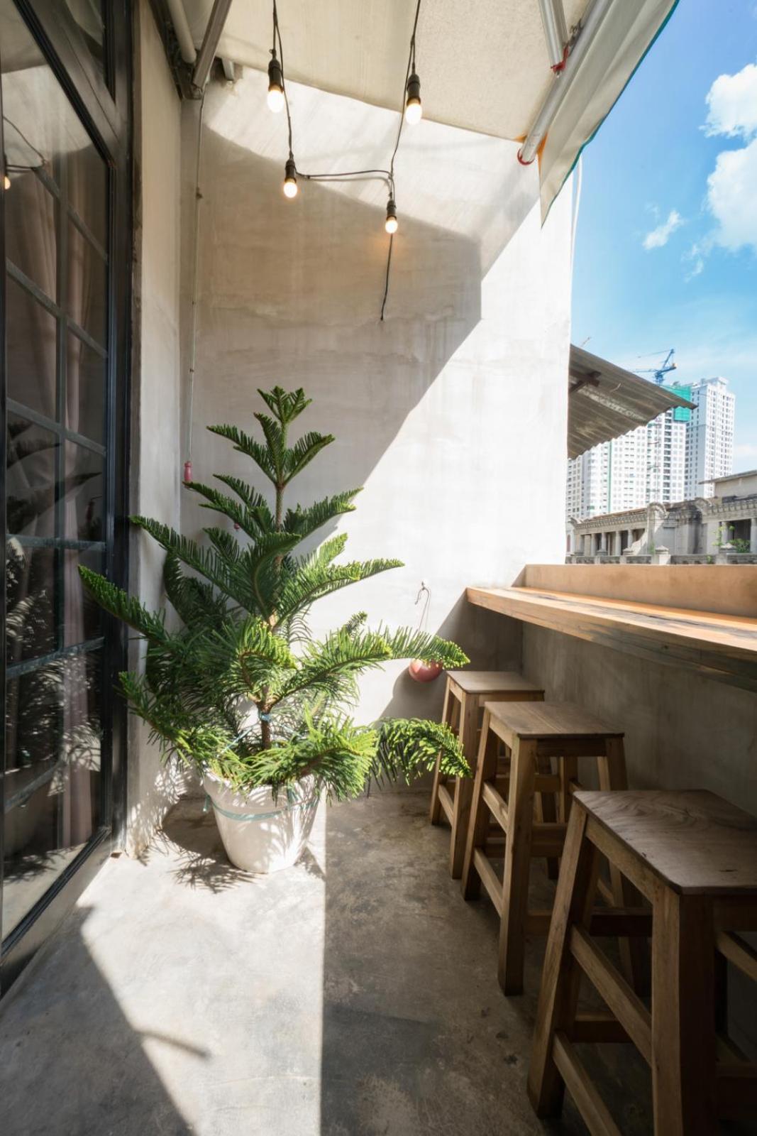 CIRCADIAN Industrial Loft In Heritage Building