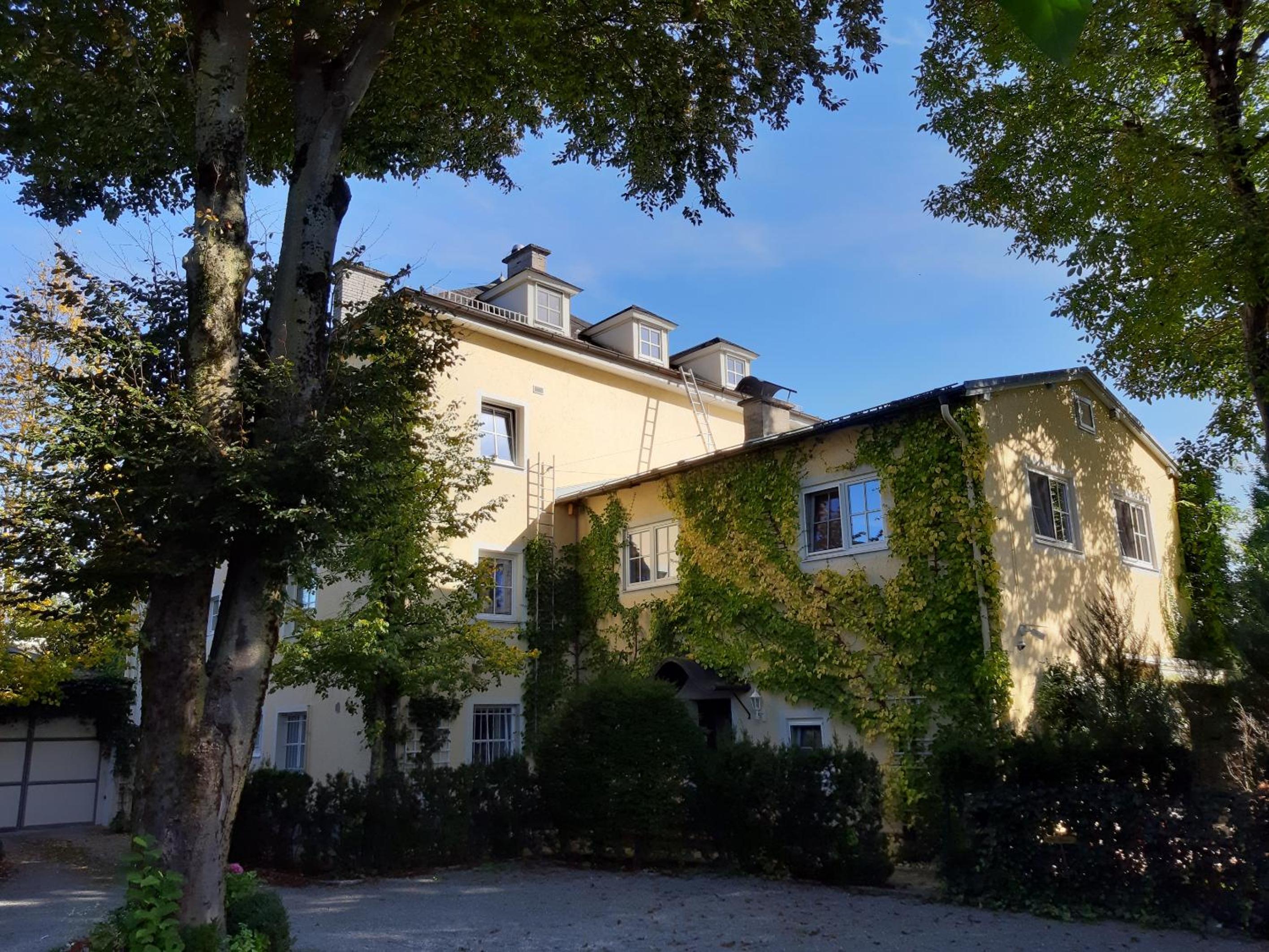Villa Maxglan view 2