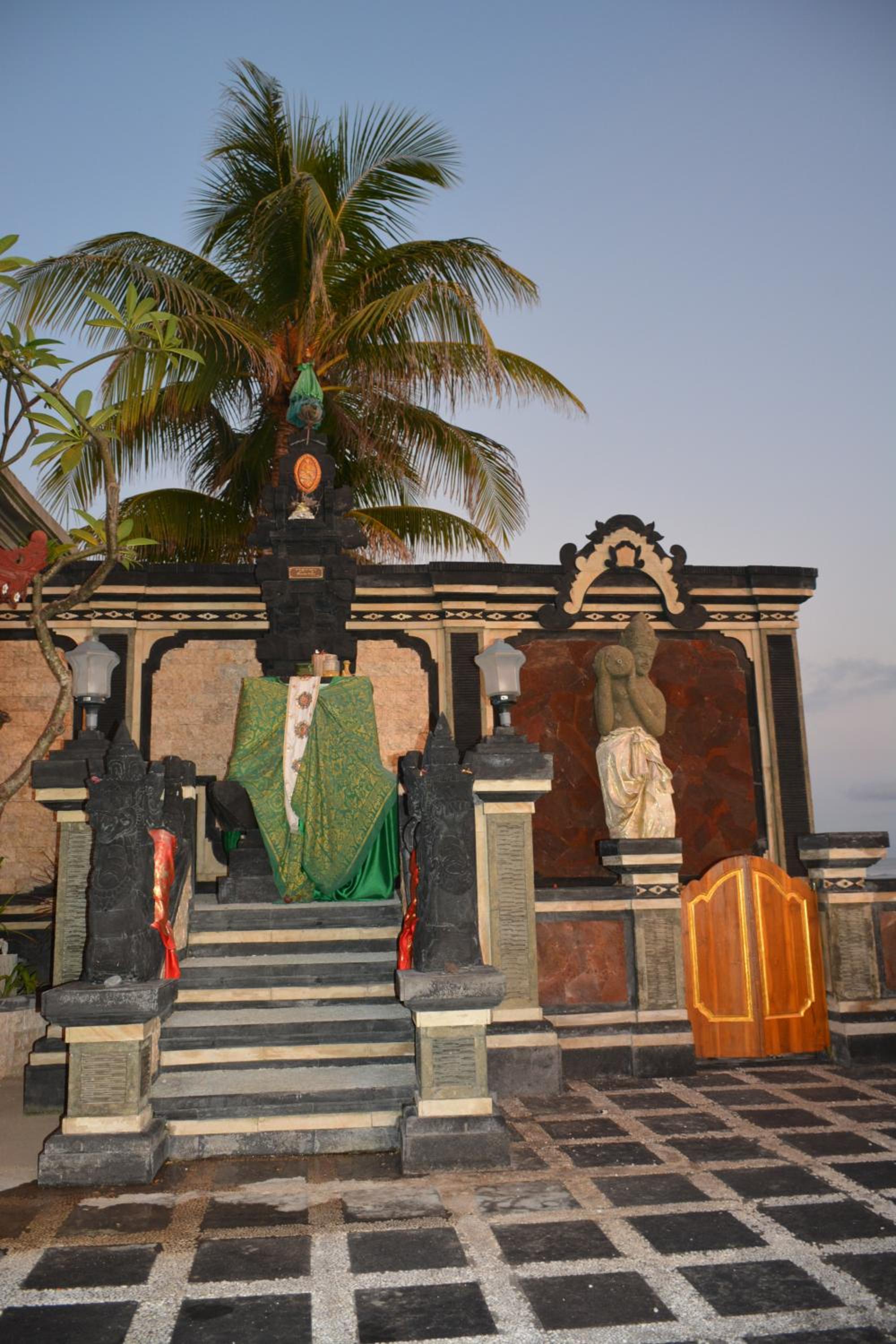 Segara Wangi Beach Cottages