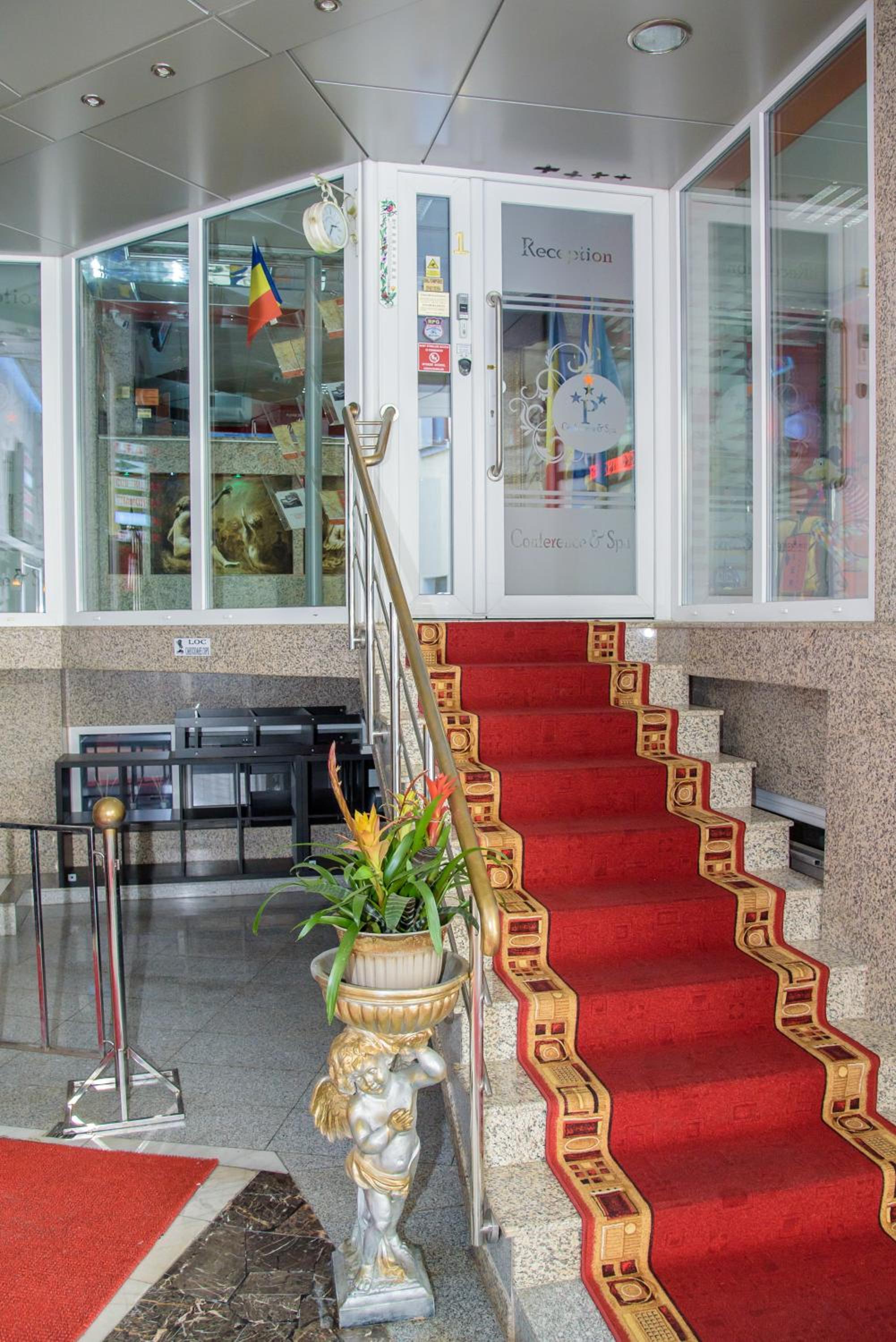 LEGENDS Chambers by Grand Pier Boutique
