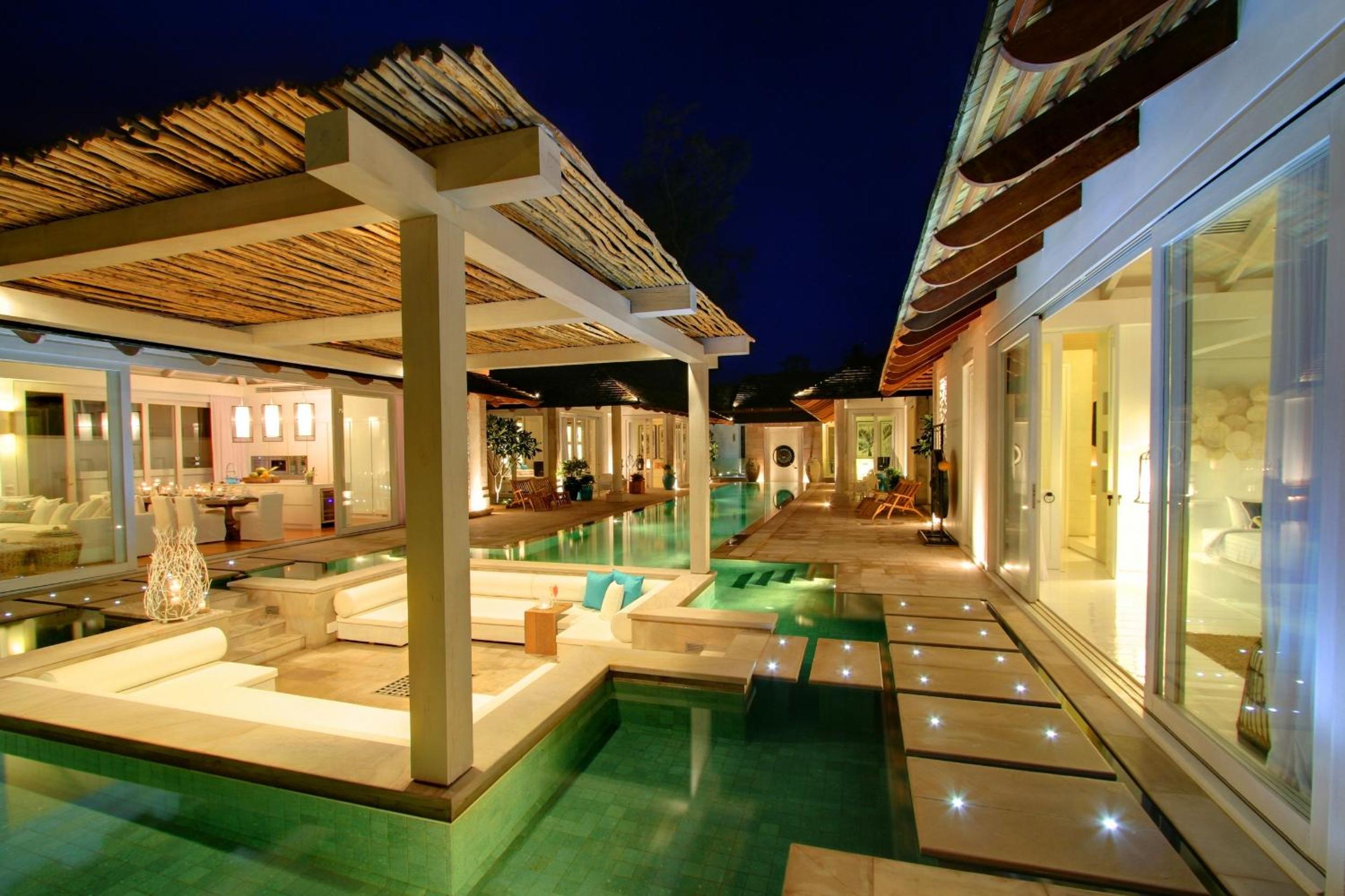 Mia Beach, beach villa and events